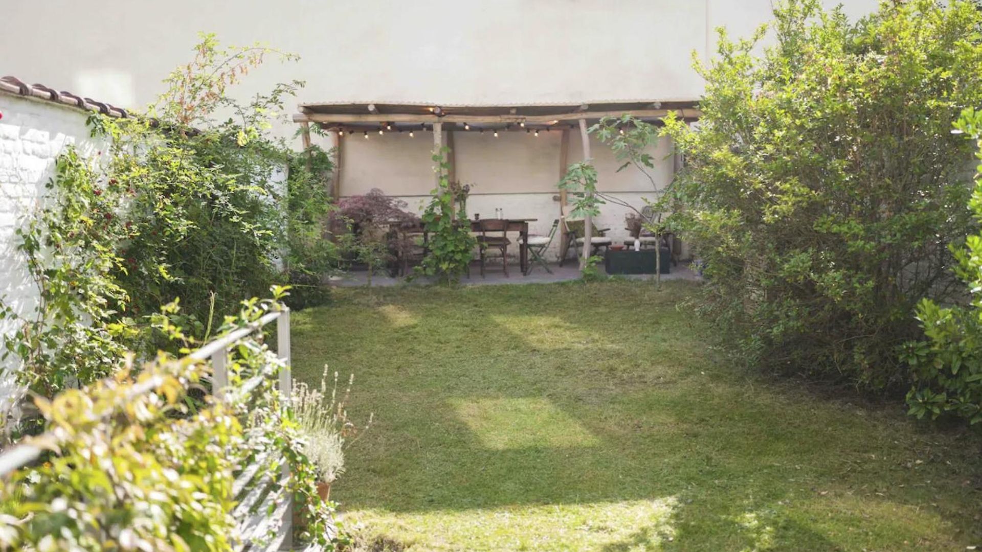 Cozy With Garden Homestay