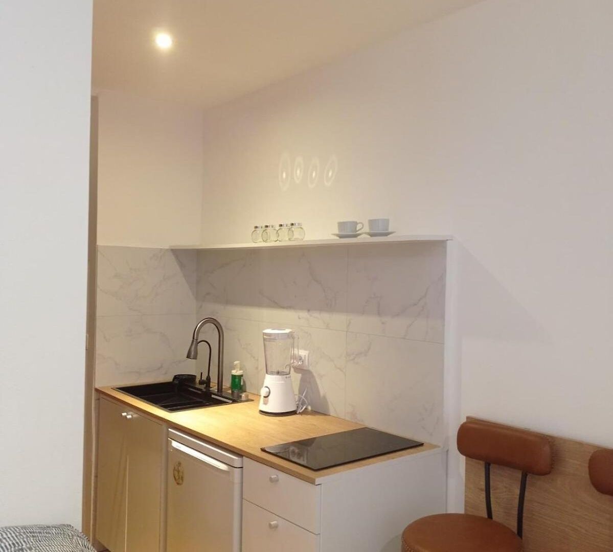 Apartment Cozy And Centrally Located *