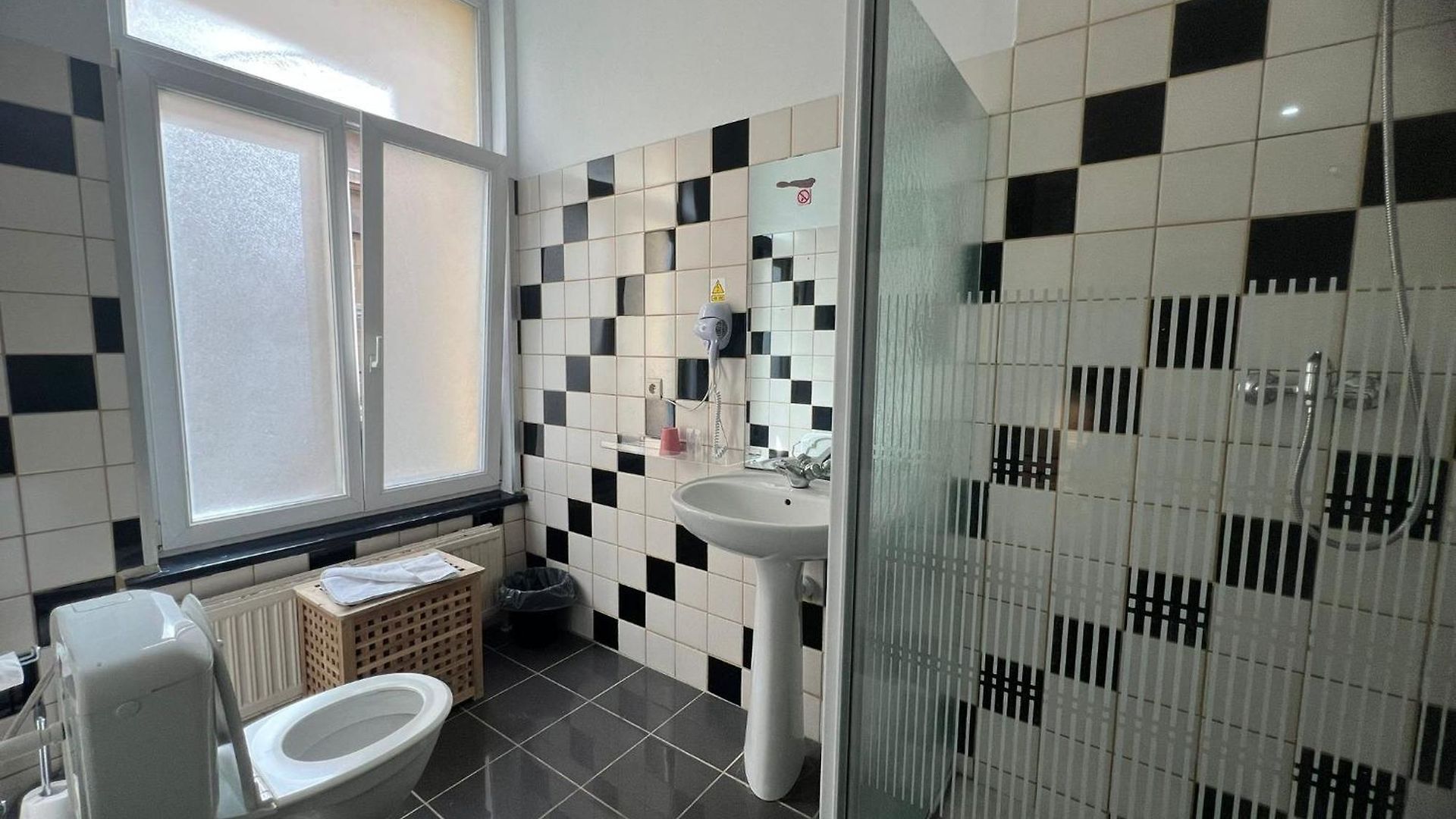 Abberdeen Hotel 2*