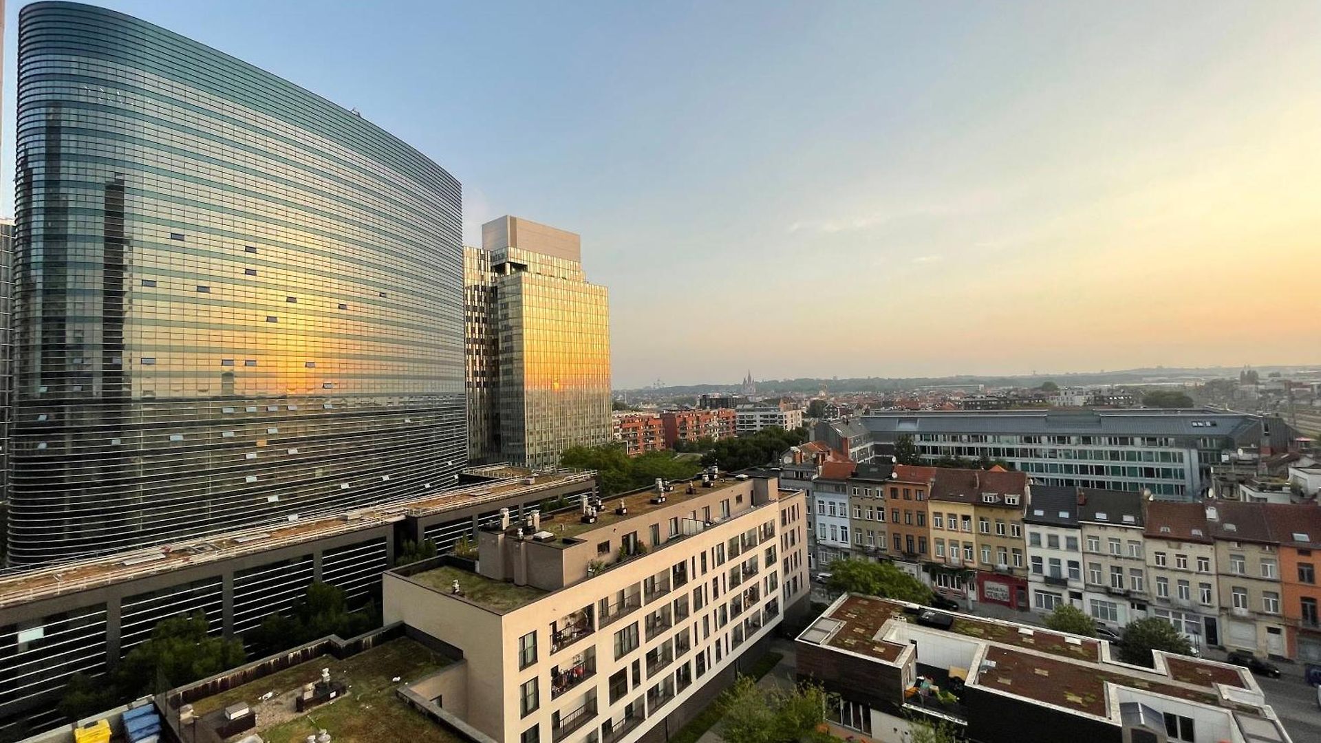- - - - - Au Sixieme Ciel - - - - - Appartement Brussel