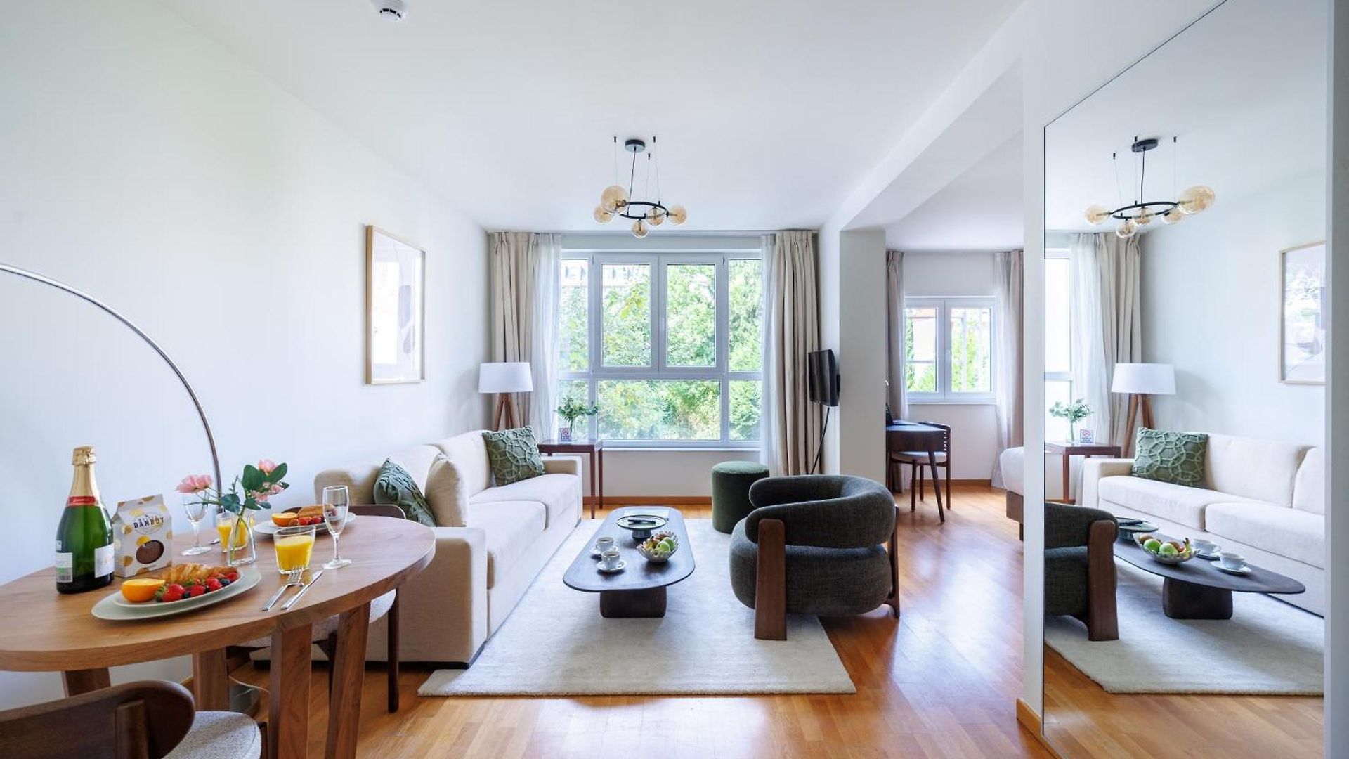 Mas Europe By Sweett Apartment