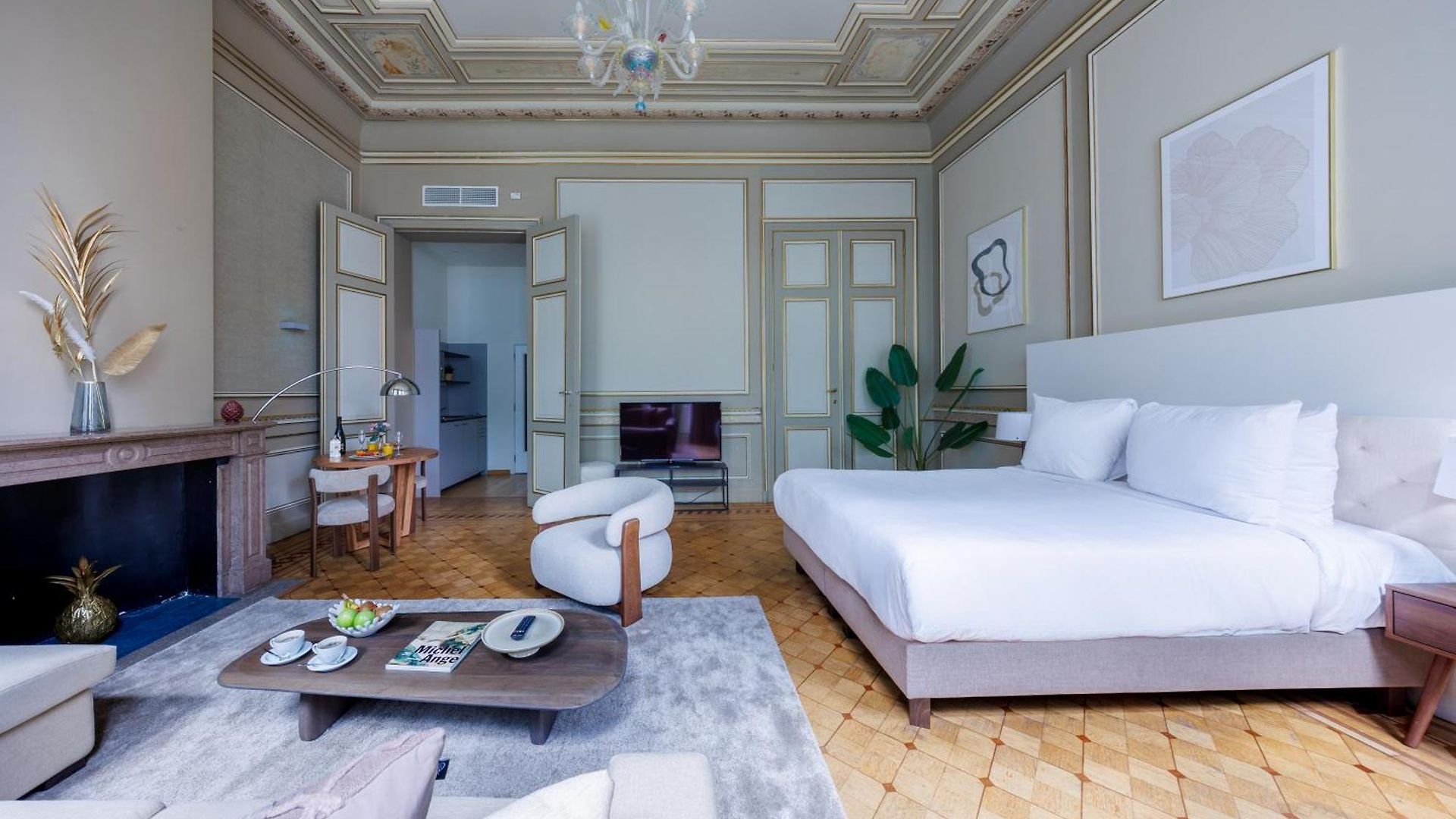 Mas Europe By Sweett Apartment