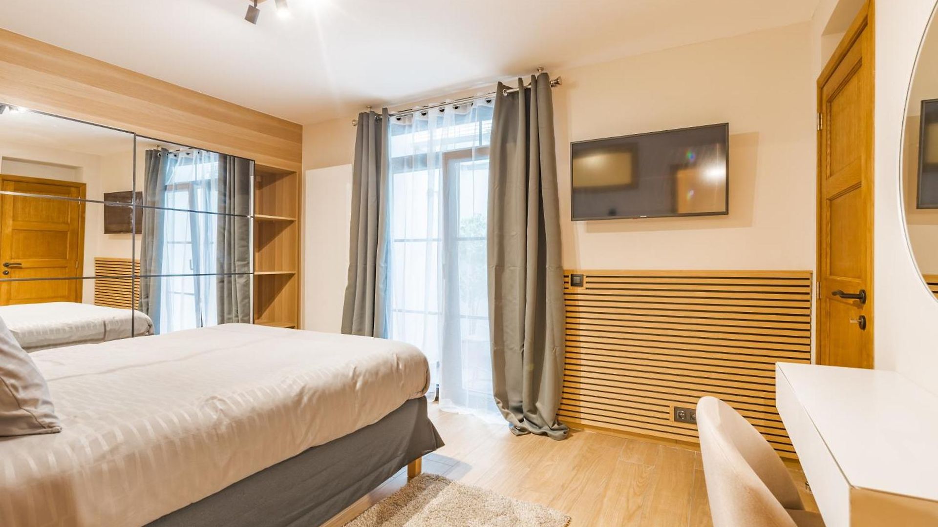 Elegance Du Quartier Europeen Parking Gratuit