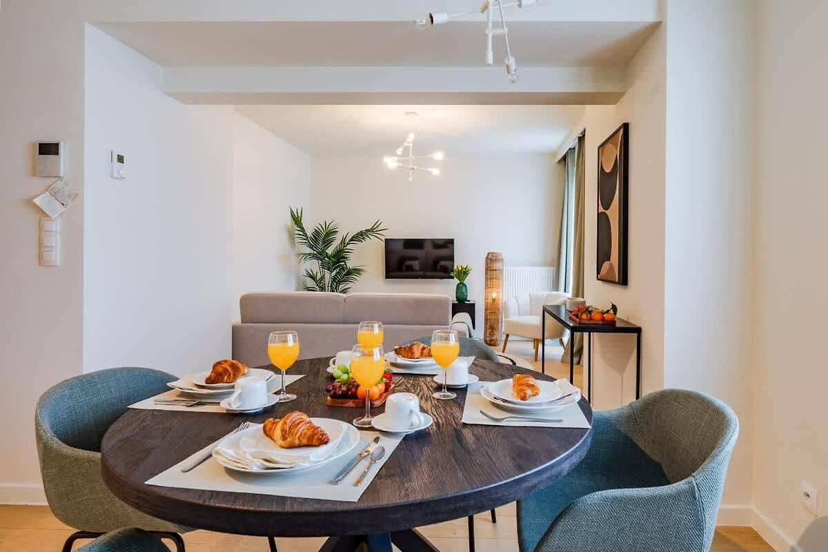 Luxurious 2-br Flat Near Nato & Eu Apartment Brussels