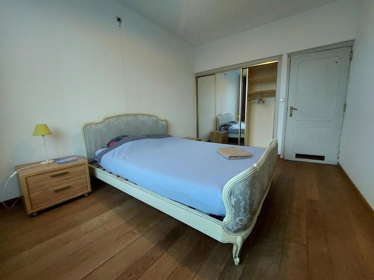 Large 1st Floor Apartment, Schaerbeek, Brussels