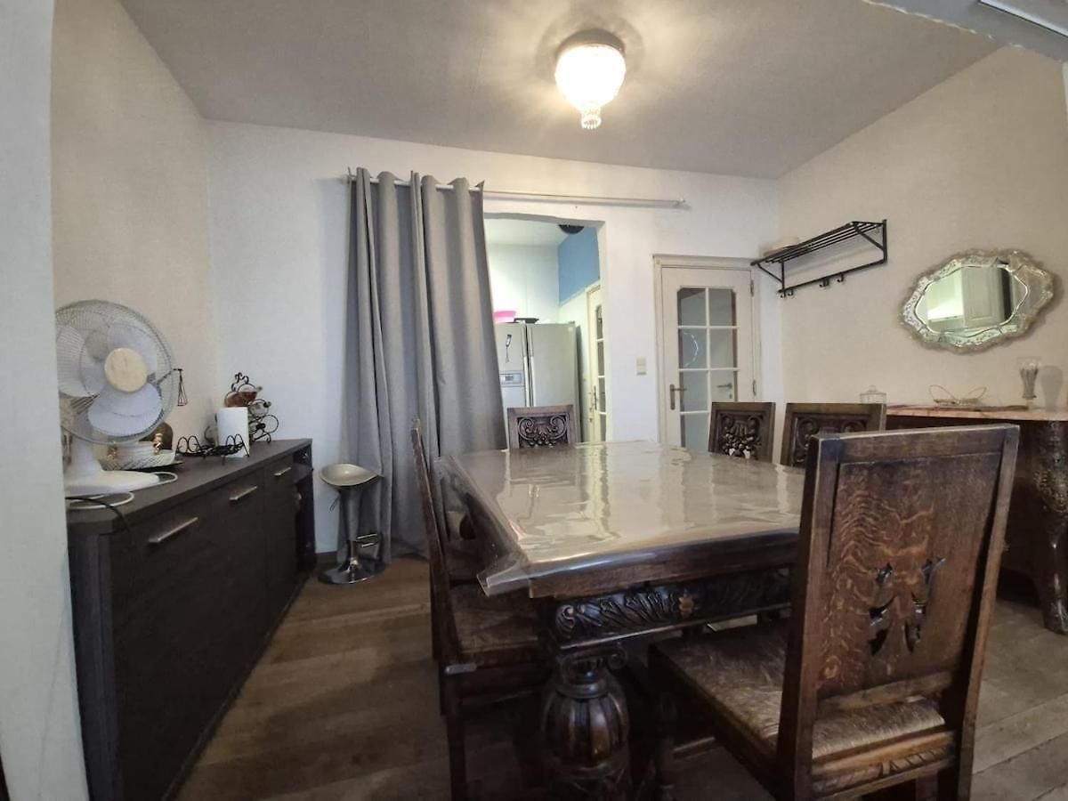 Apartment Large 1st Floor Apartment, Schaerbeek, Brussels