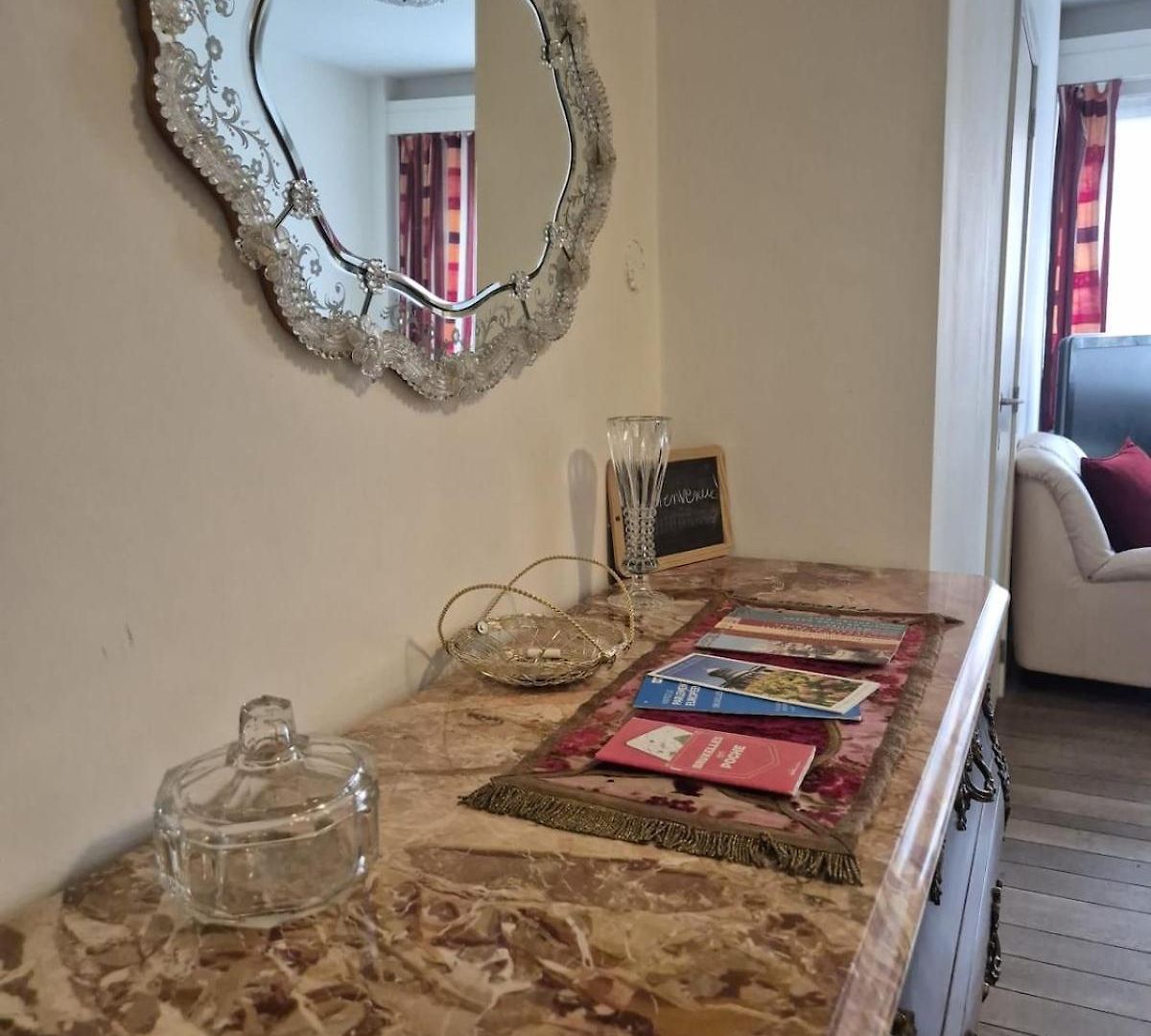 Apartment Large 1st Floor Apartment, Schaerbeek,