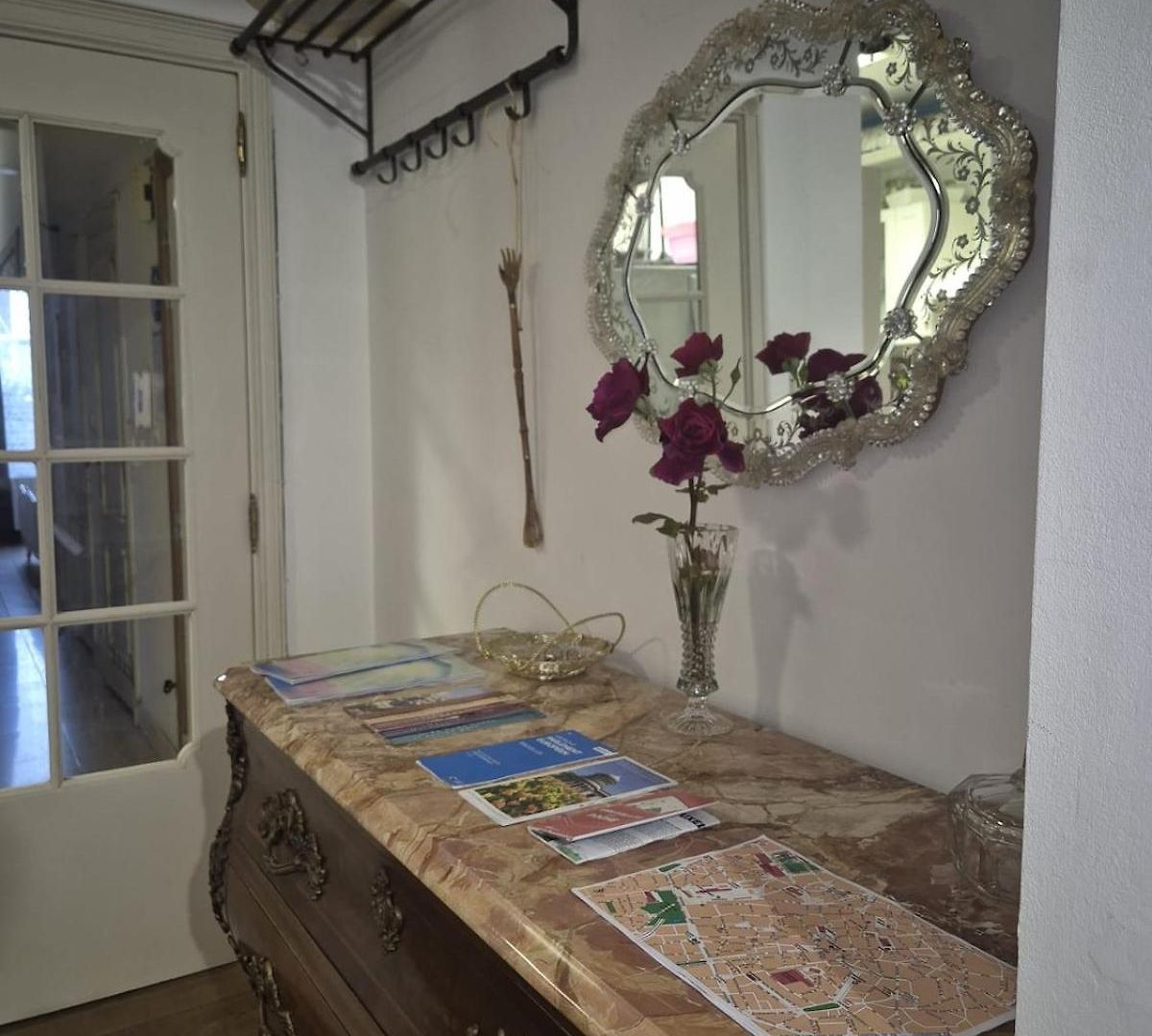 Apartment Large 1st Floor Apartment, Schaerbeek,
