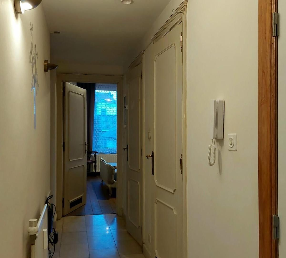 Apartment Large 1st Floor Apartment, Schaerbeek, *