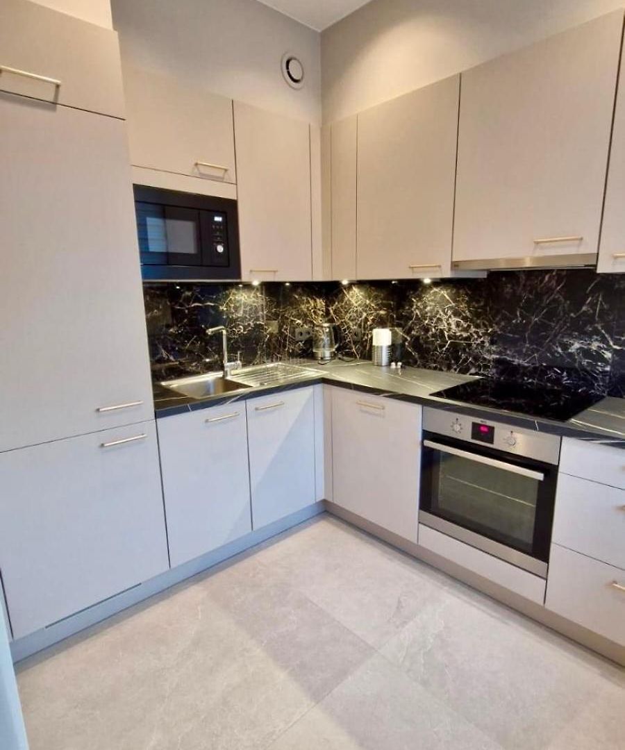 Modern Cozy Flat Close To Attractions & Transport Apartment