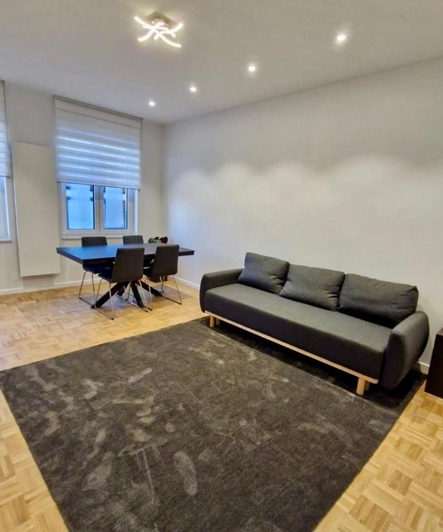 Modern Cozy Flat Close To Attractions & Transport *
