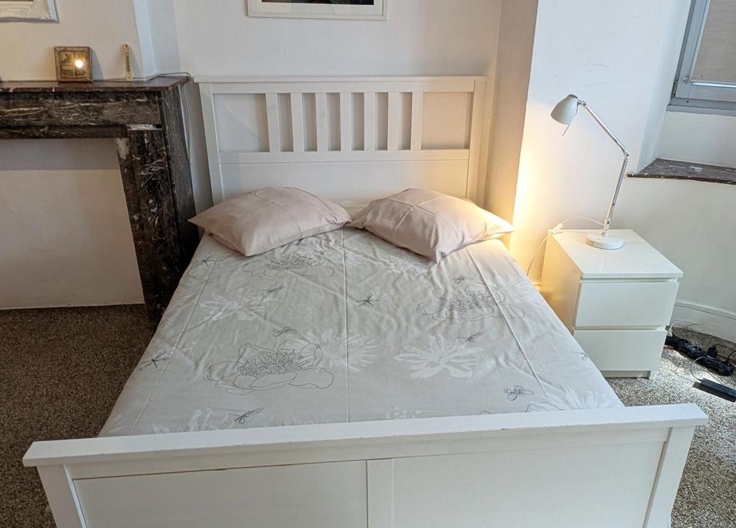 And Convenient Near Supermarkets And Public Transports * Brussels