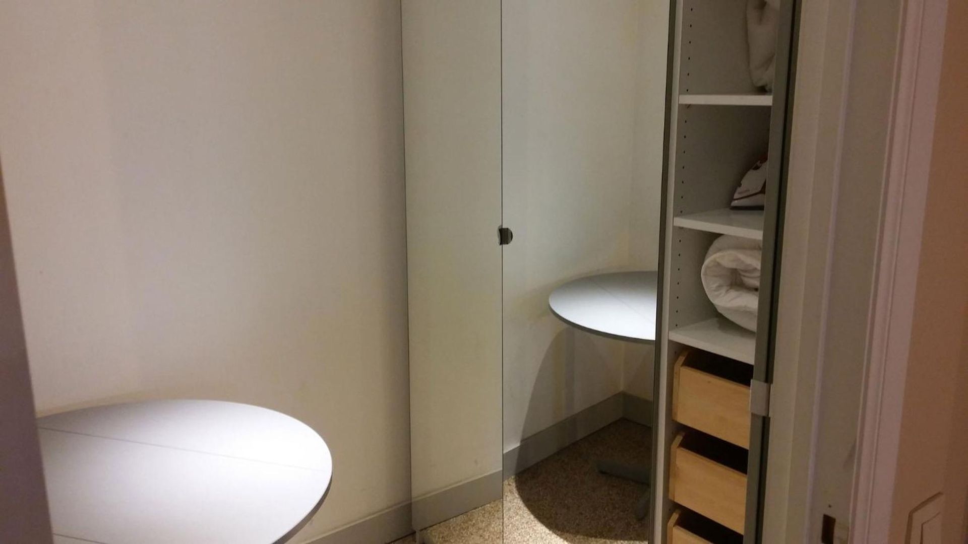 Apartment And Convenient Near Supermarkets And Public Transports *
