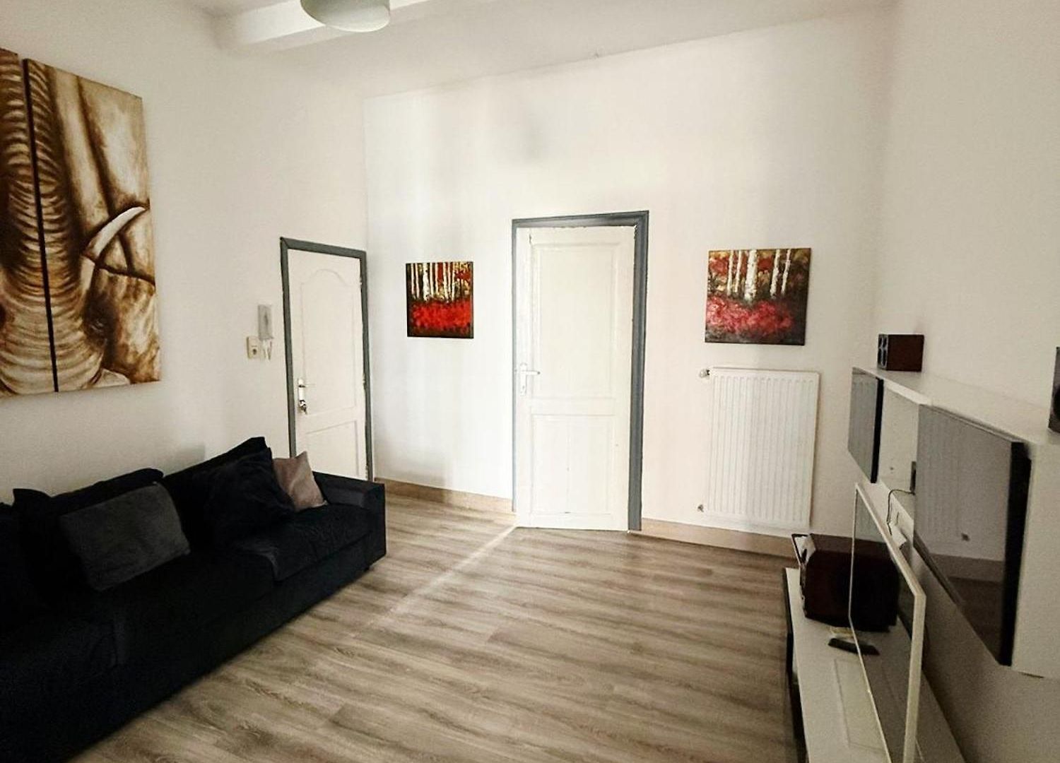 Pauli Apartment *