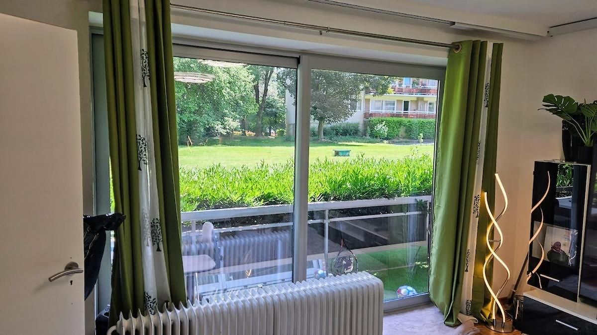 Privee A Uccle Commun Partagee Avec Le Proprietaire *