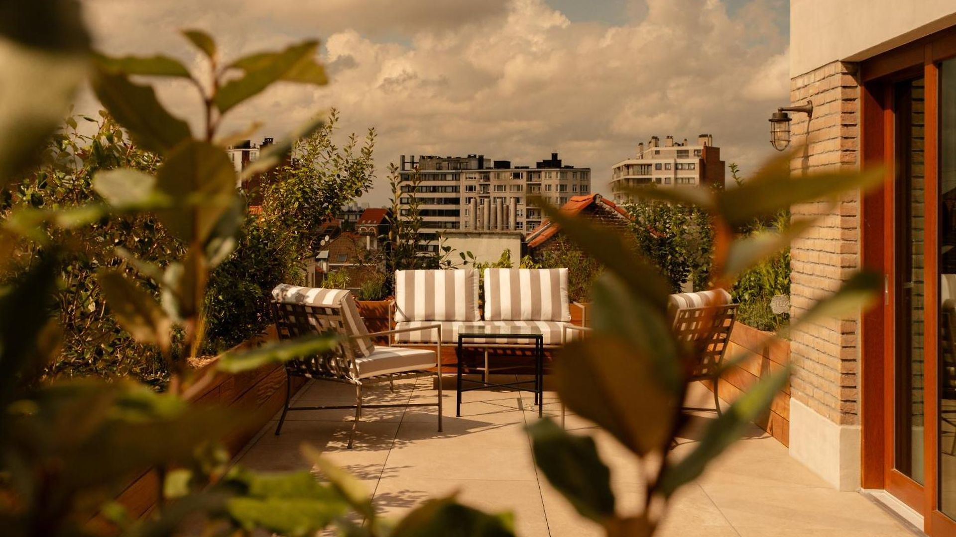 9hotel Chelton 4*