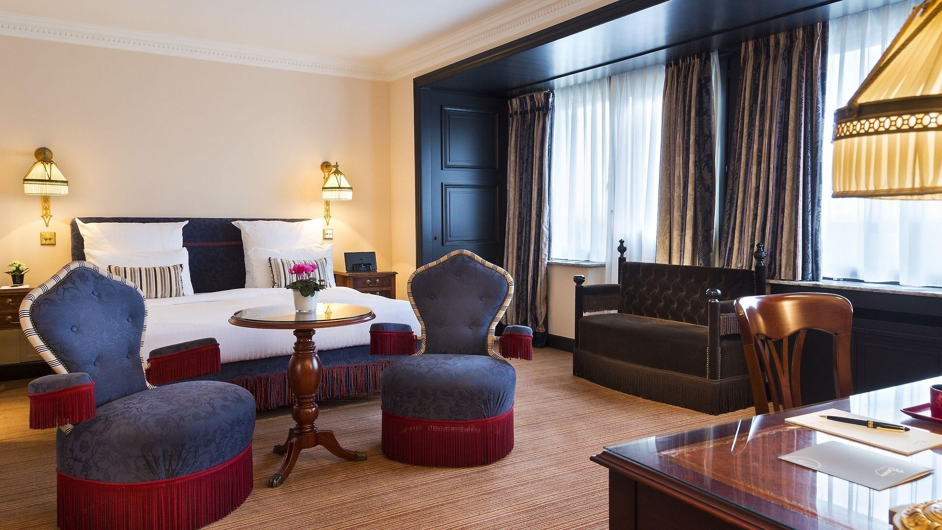 Barsey By Warwick 4*
