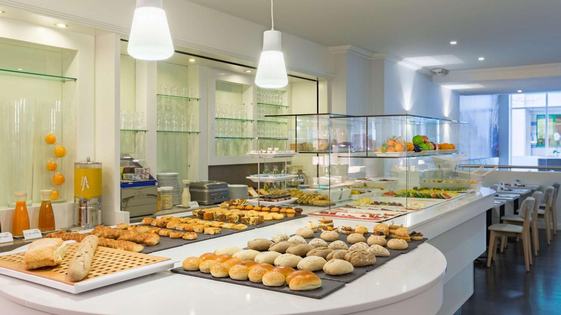 Nh Grand Place Arenberg Hotel 4*