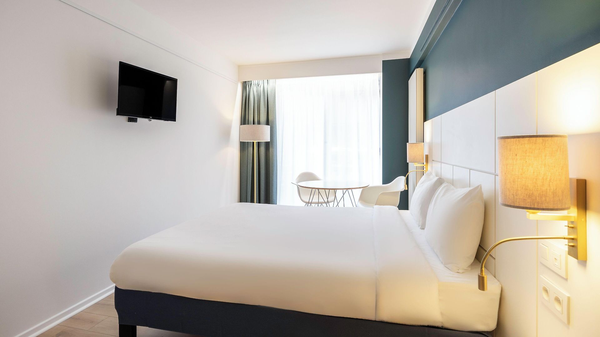 Hotel Ibis Styles Louise 3*