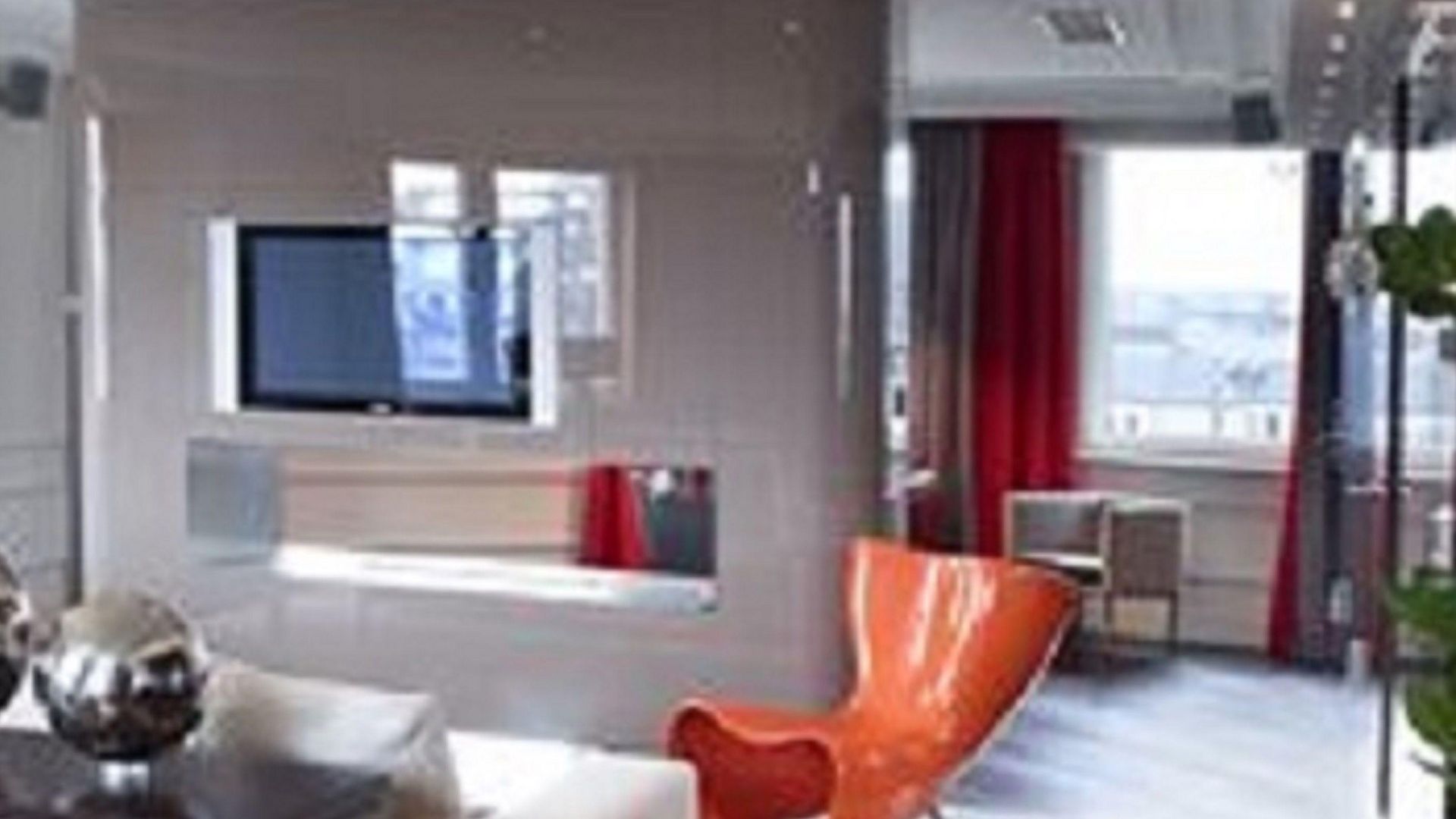 Hilton Grand Place Hotel 4*