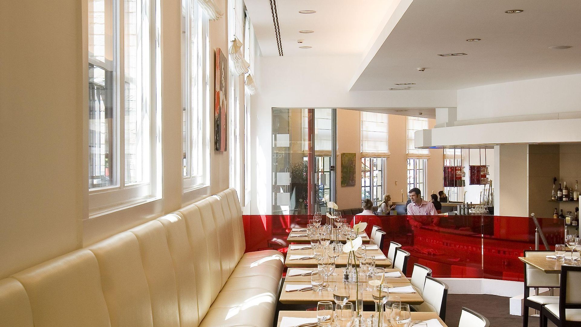Novotel Off Grand Place Hotel