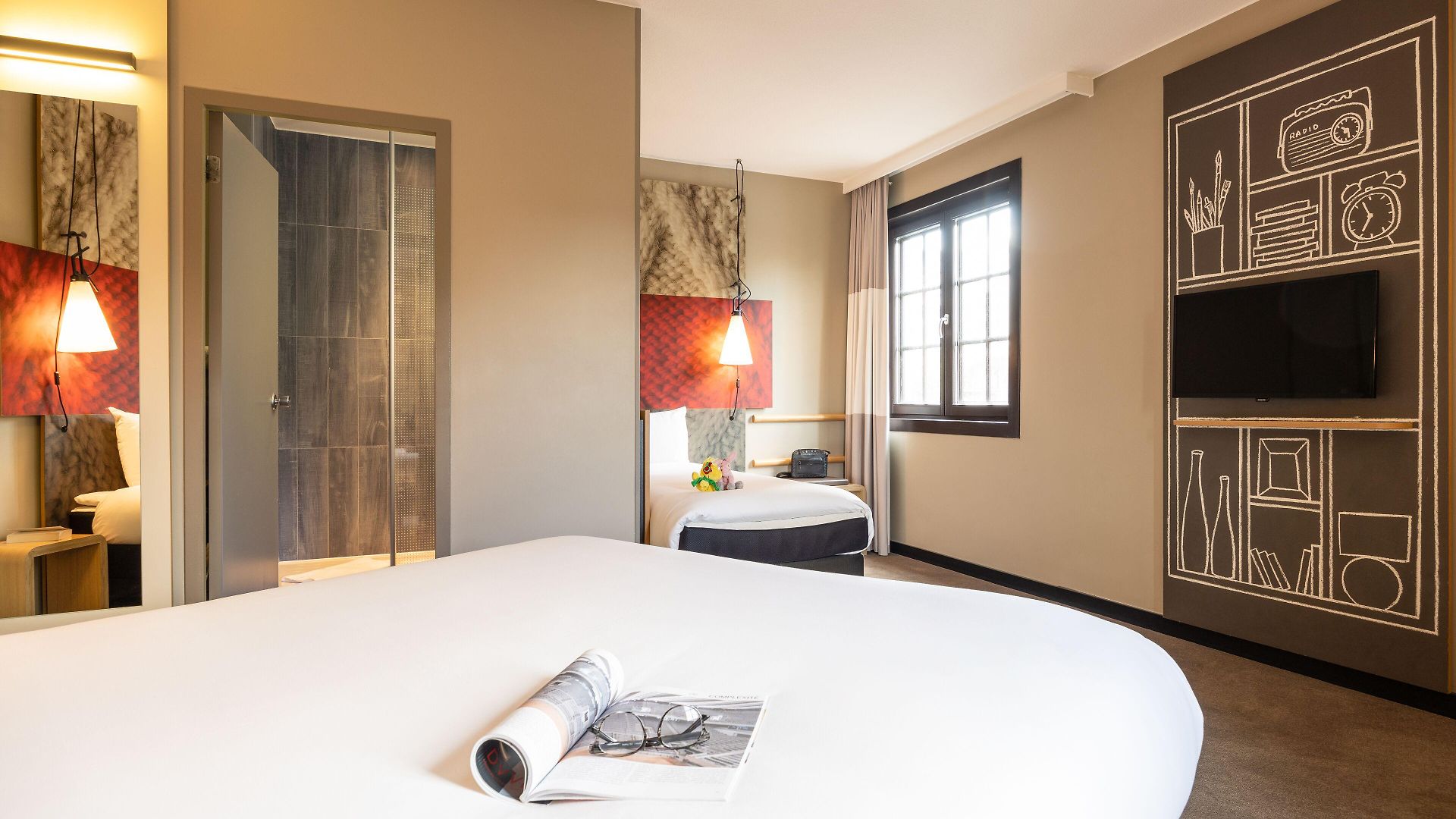 Ibis Off Grand'place Hotel 3*