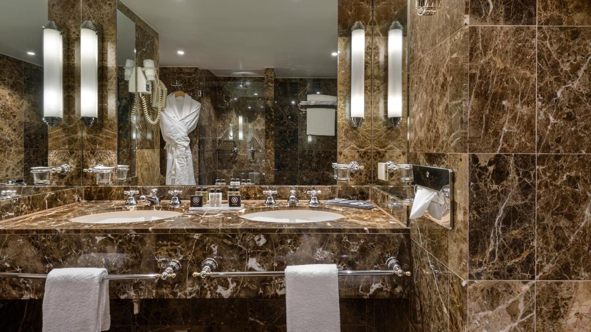 Hotel Warwick Grand-place 4*
