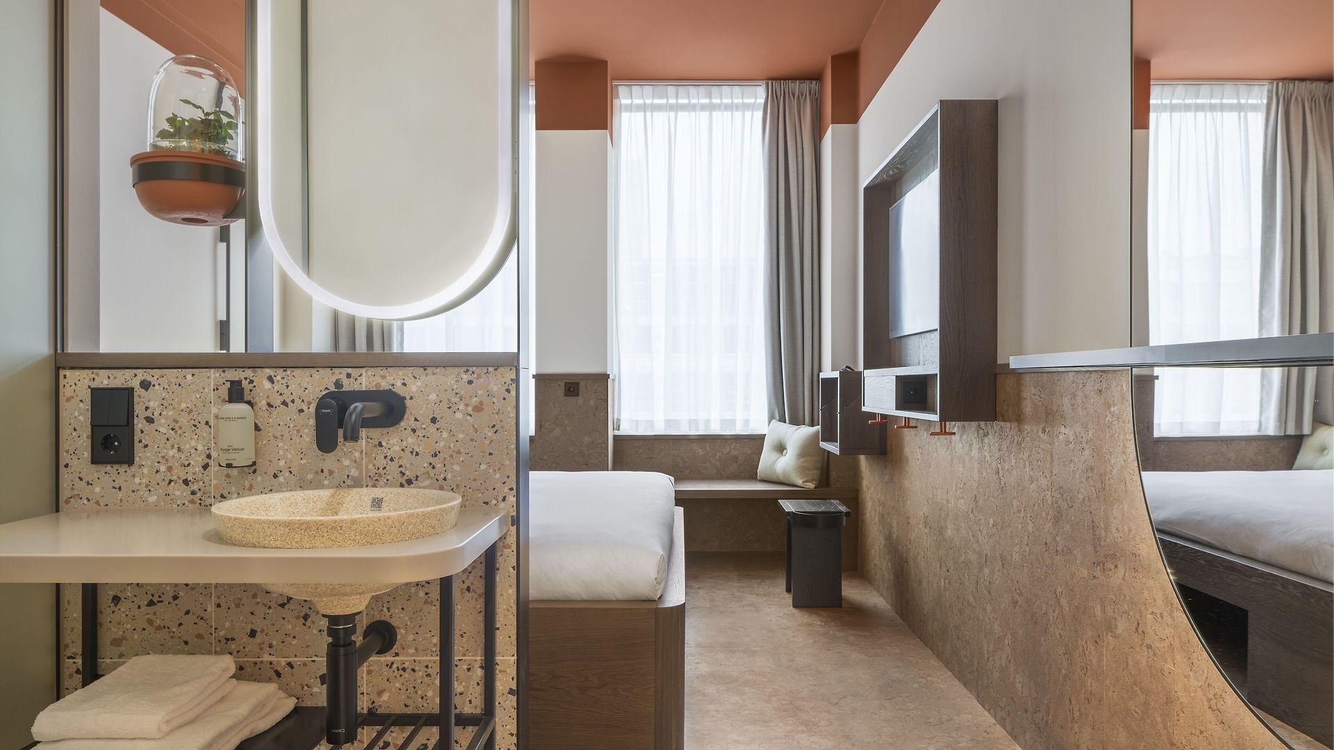 Hotel The Usual 4*