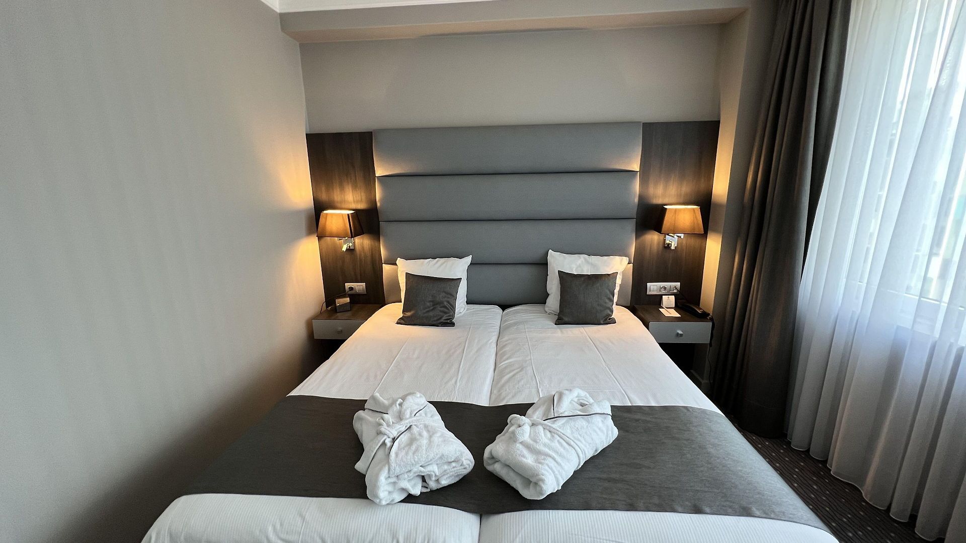 Western Royal Centre Hotel 3*