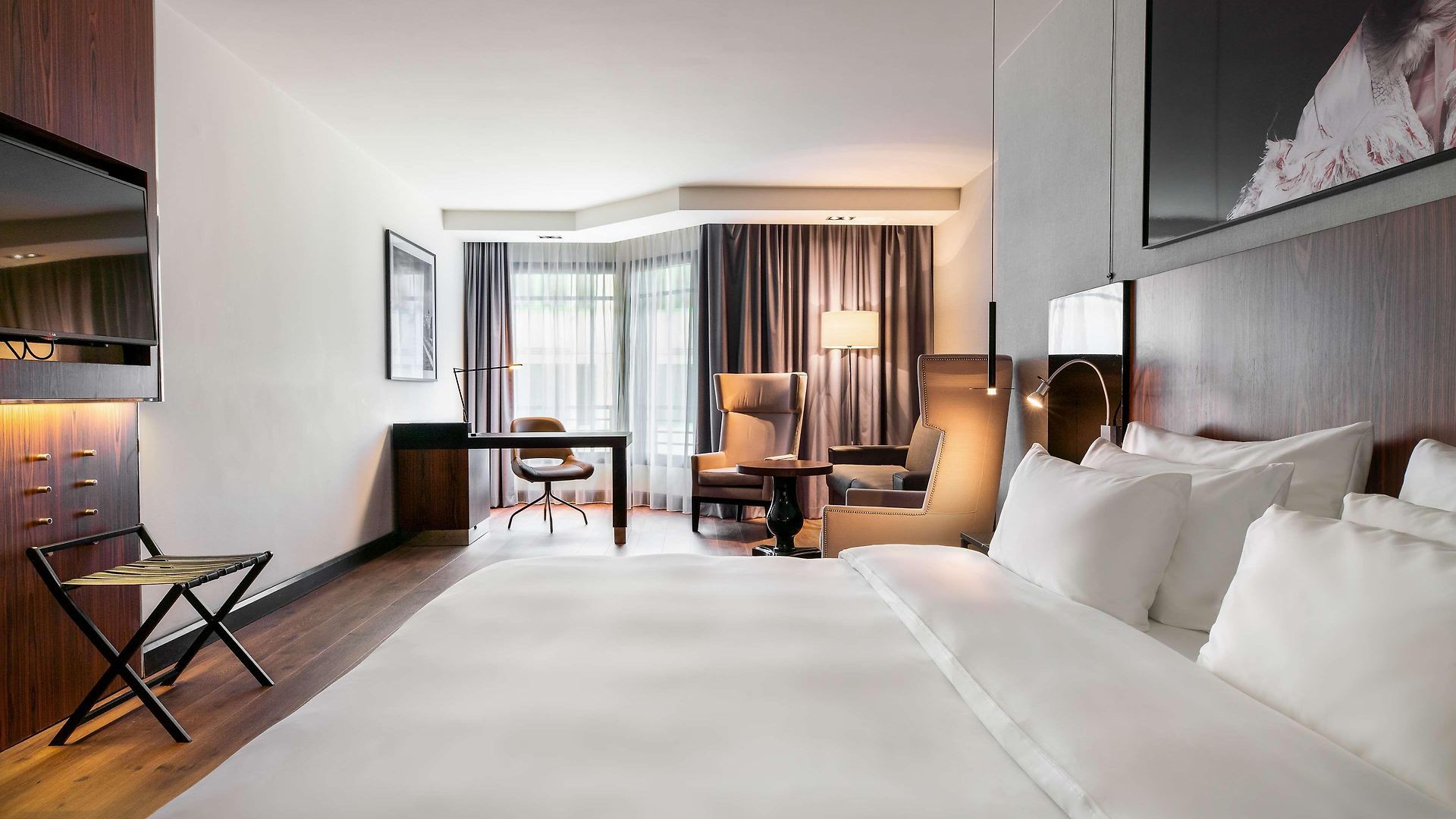 Radisson Collection Grand Place Hotel 5*