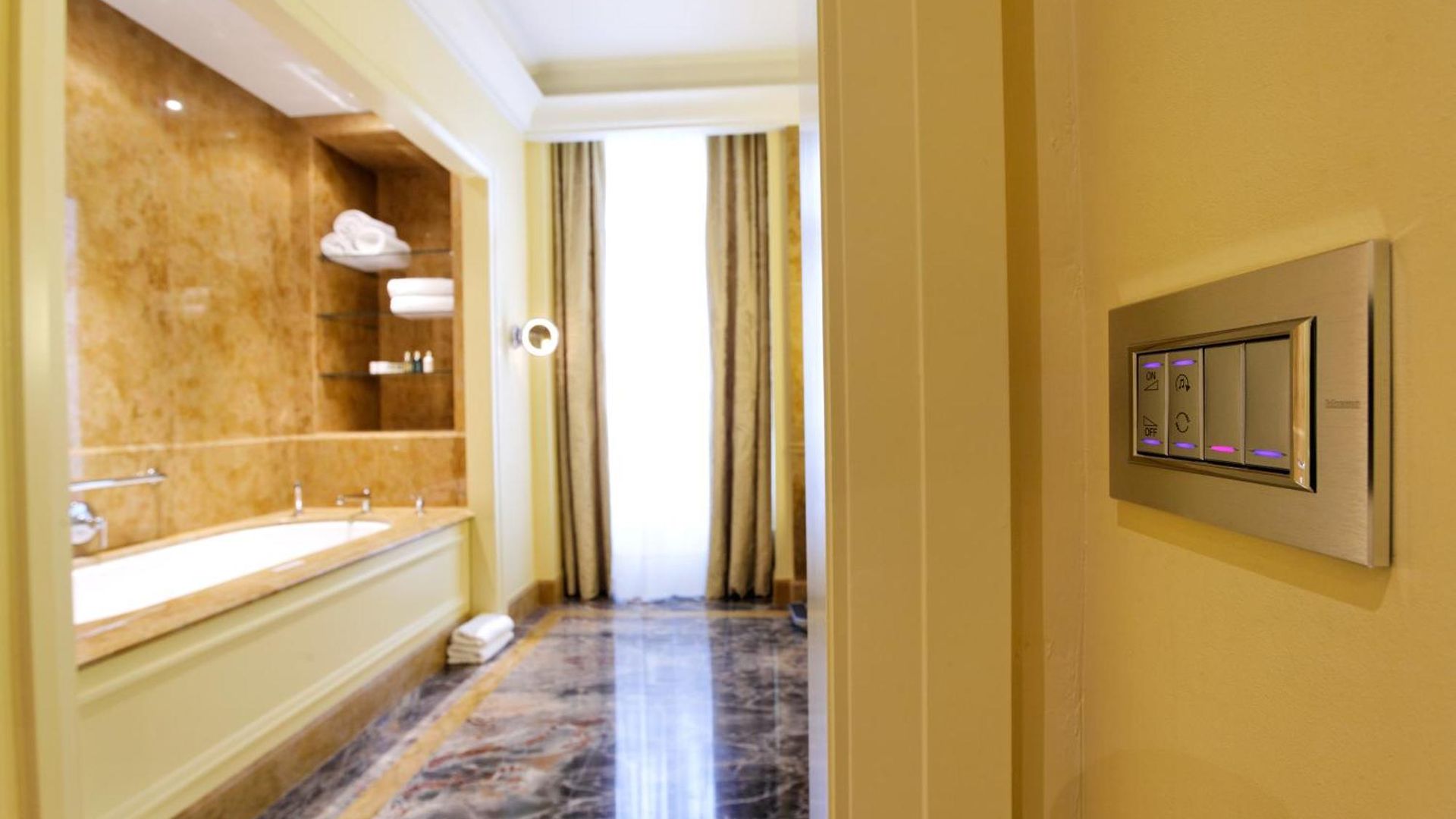 Le Plaza Hotel