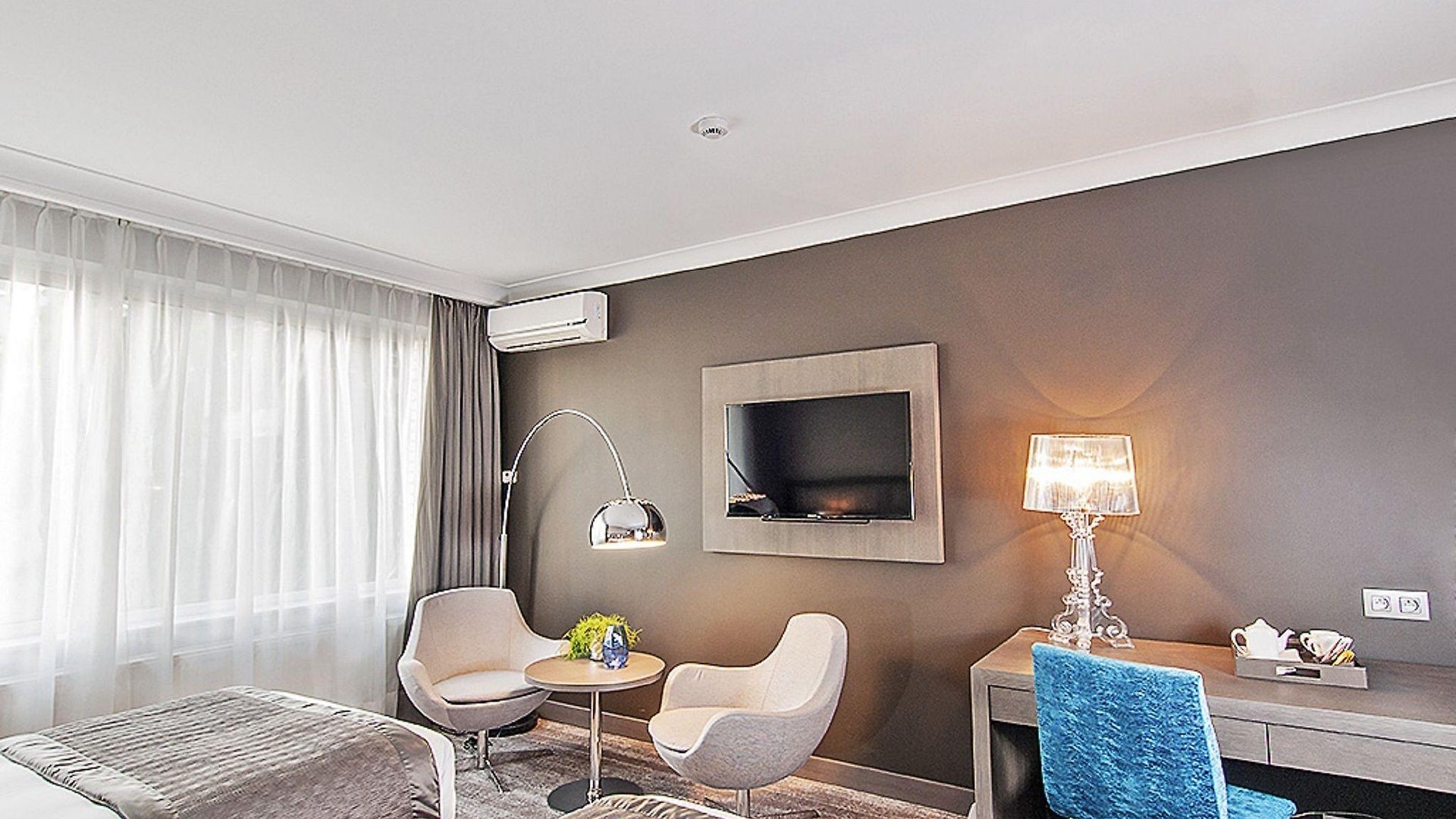 Agenda Louise Hotel 3*