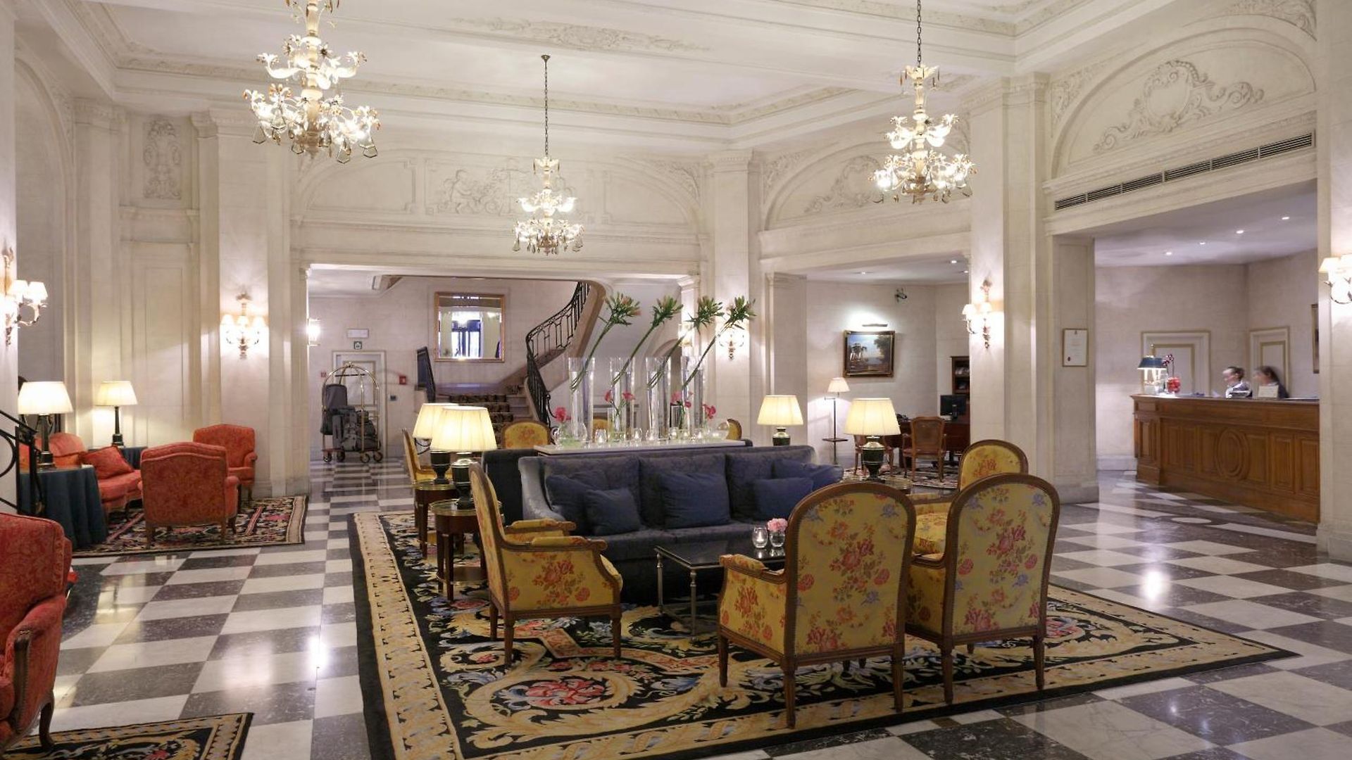 Le Plaza Hotel 5*