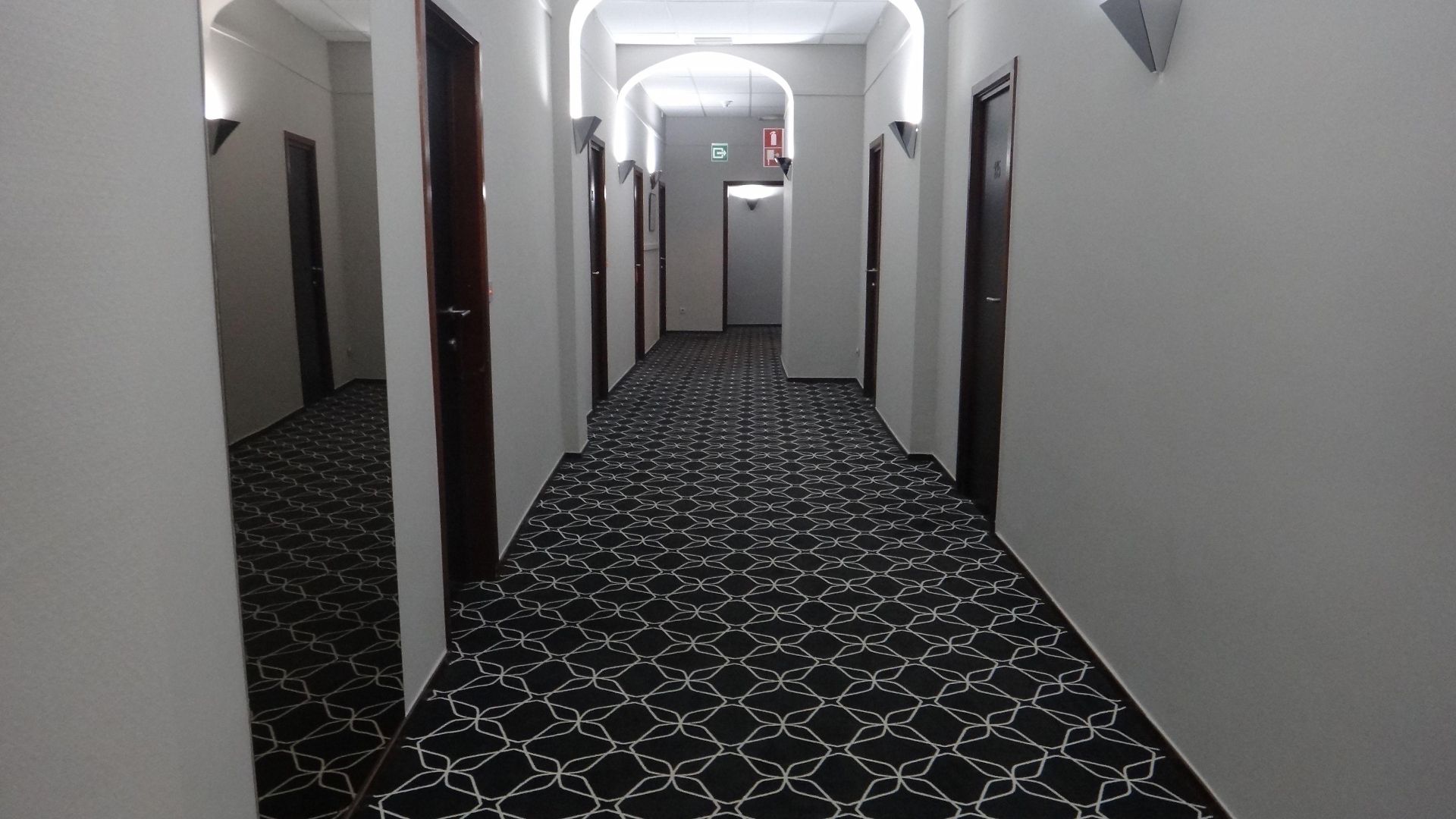 Hotel Safestay Grand Place 3*