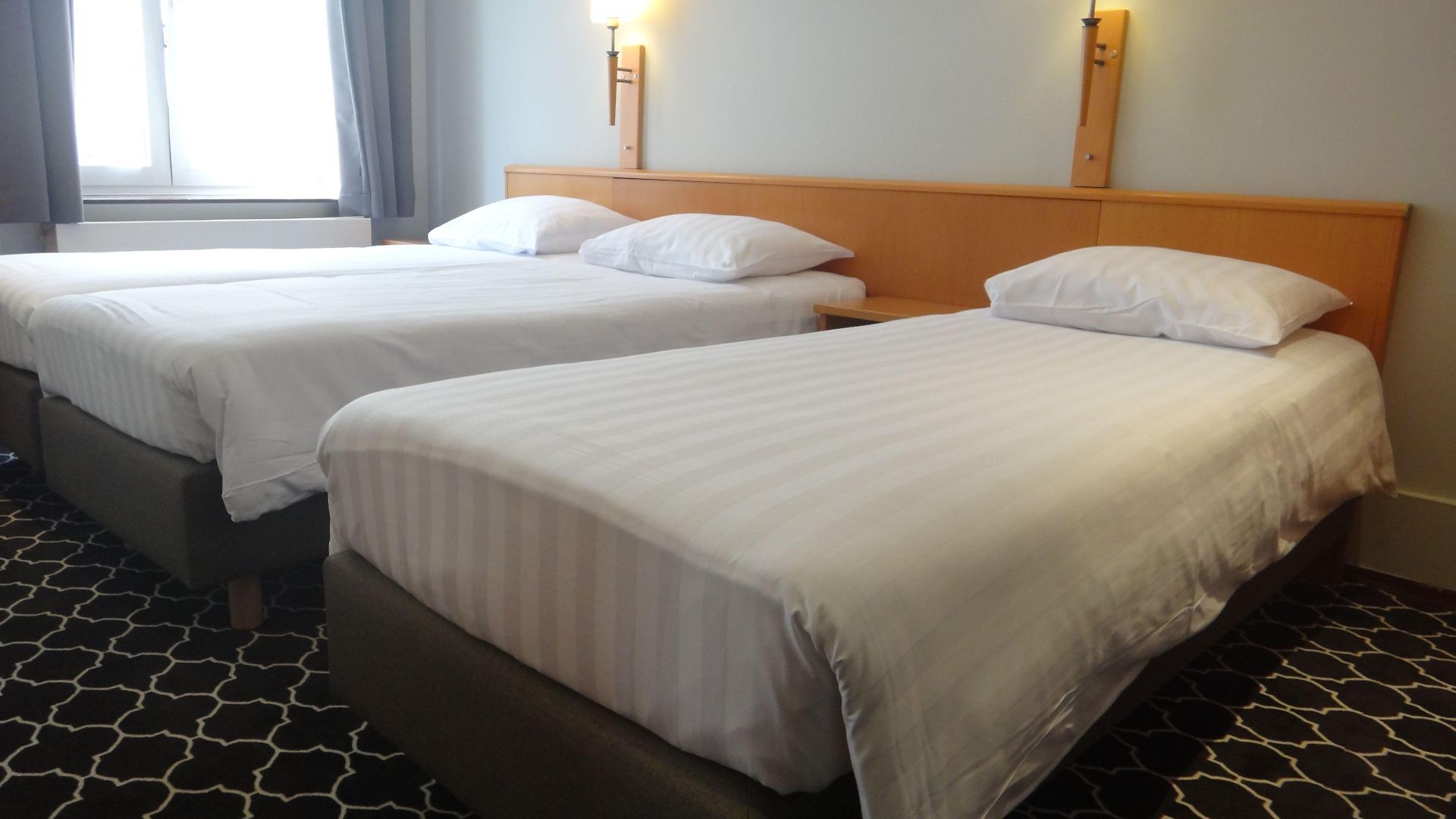 Hotel Safestay Grand Place 3*