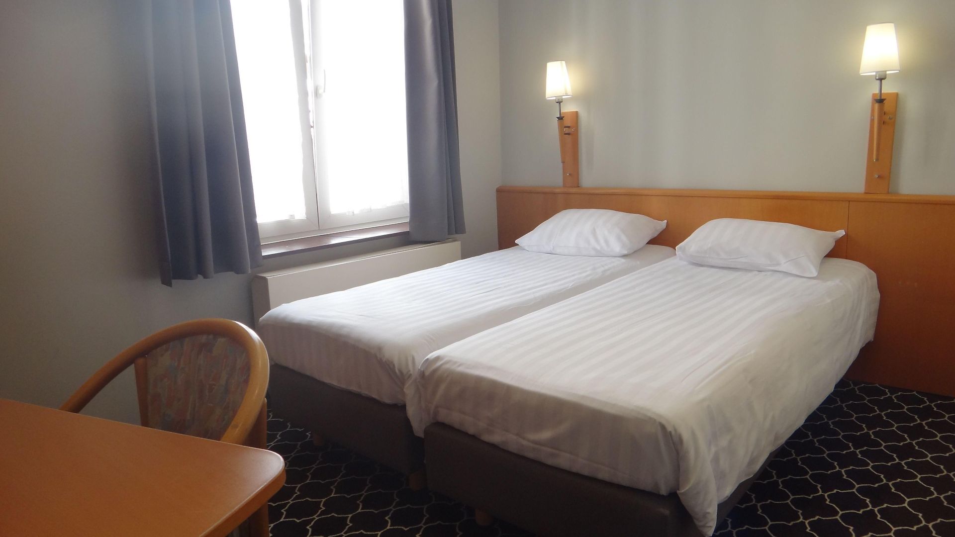 Safestay Grand Place Hotel 3*