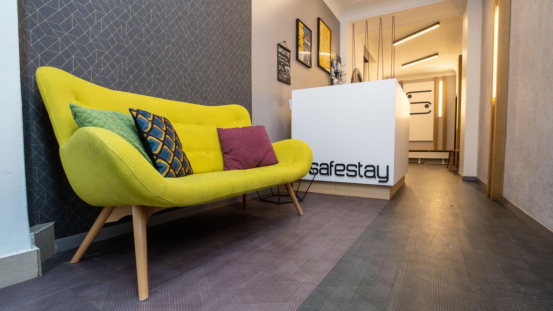 Safestay Grand Place Hotel
