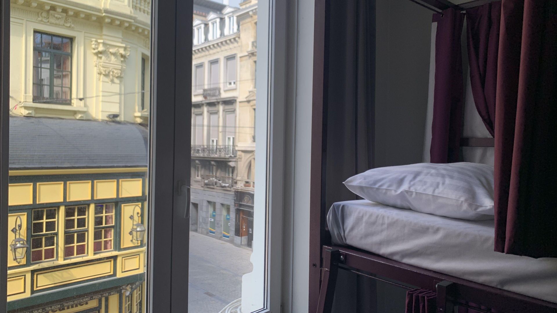 Safestay Grand Place Hotel 3*