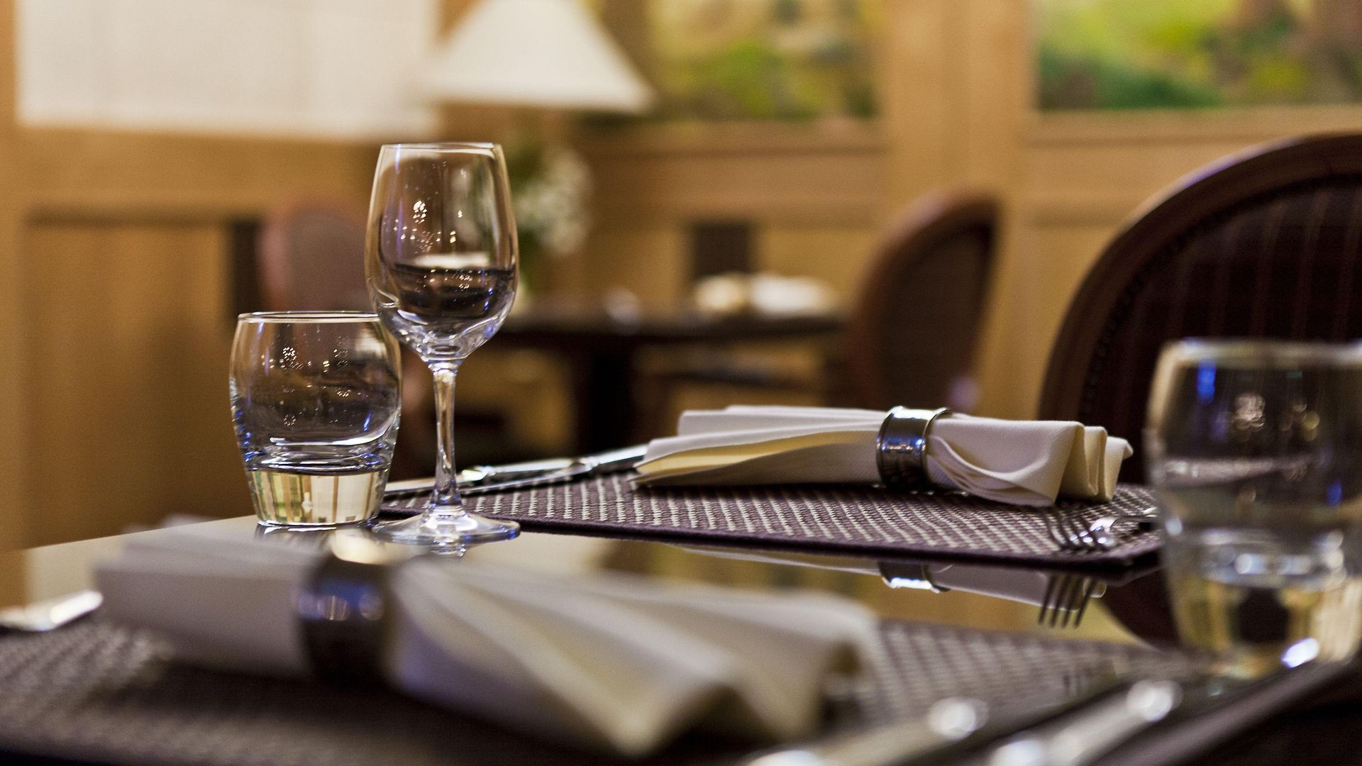 Le Chatelain Hotel