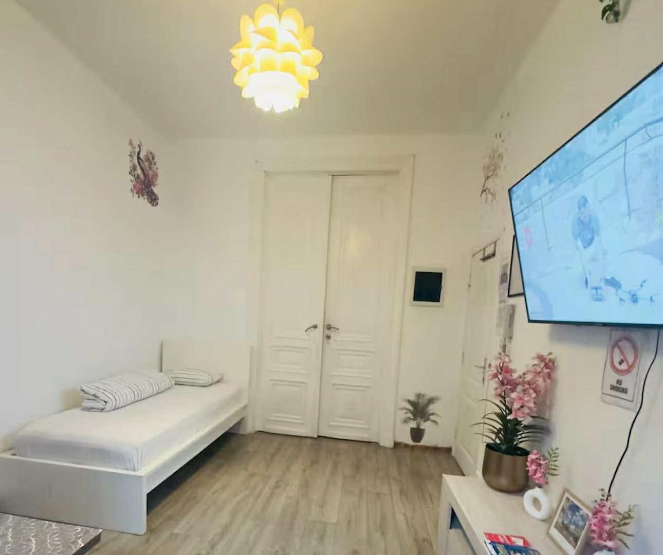 Modern & Comfortable Center Oasis~king Bed ! Apartment