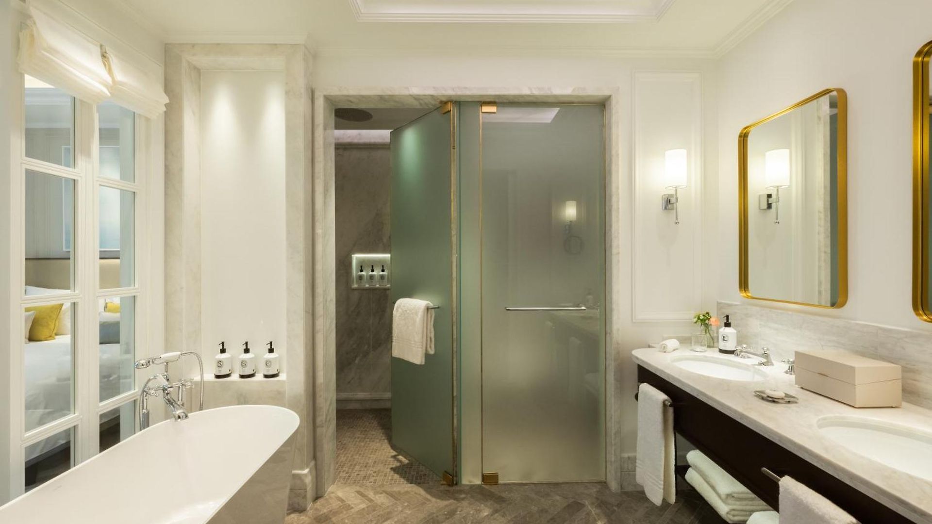 Hotel Corinthia Grand Astoria 5*