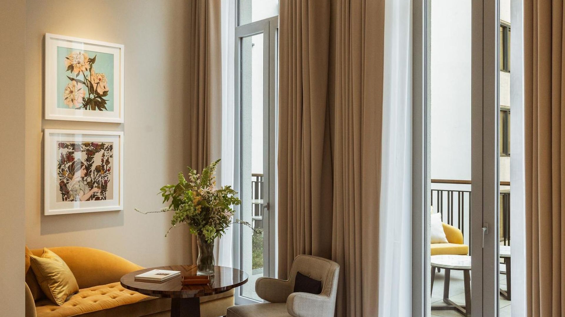 Hotel Corinthia Grand Astoria 5*