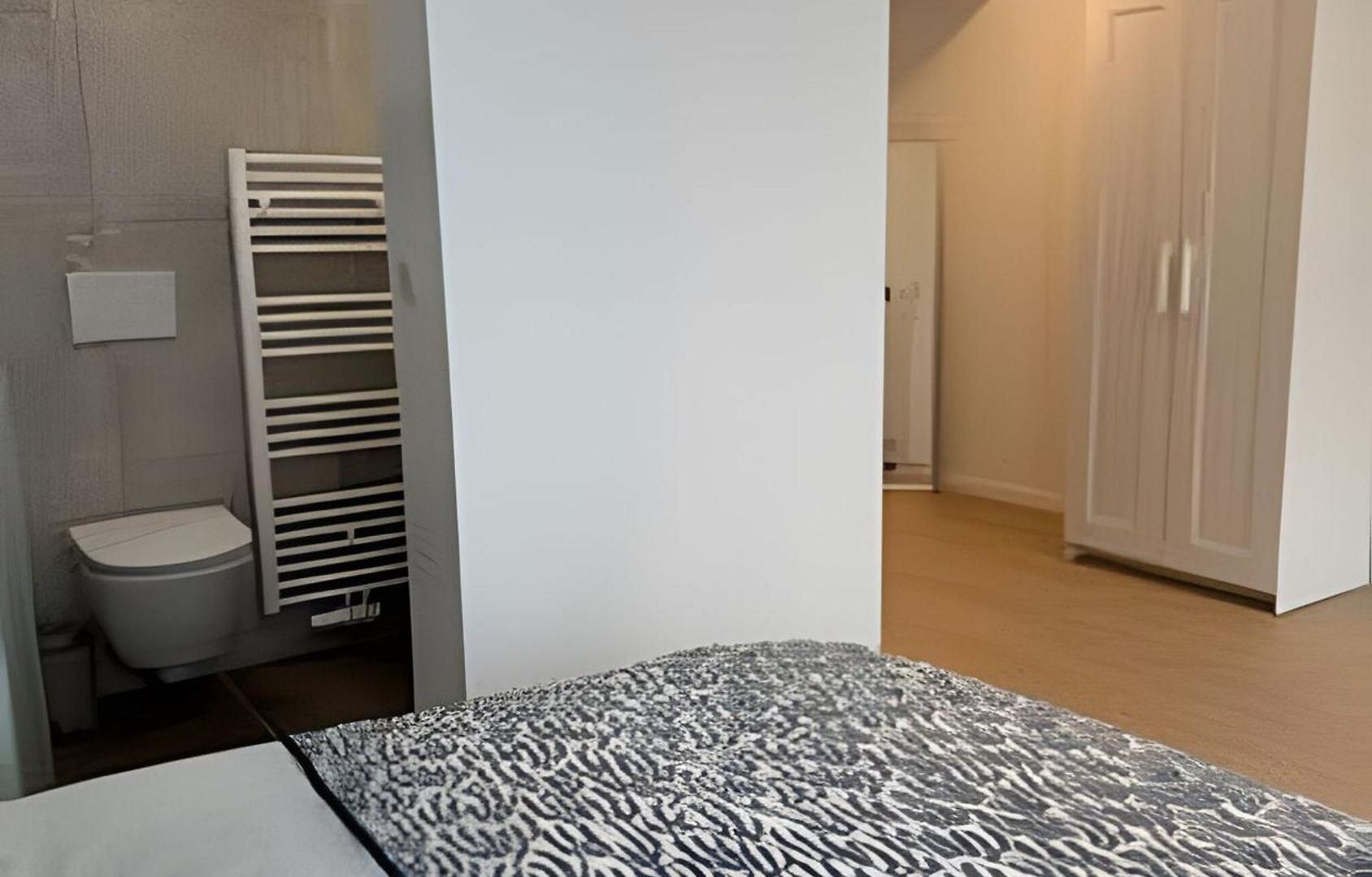 With Ensuite And Garden * Brussels