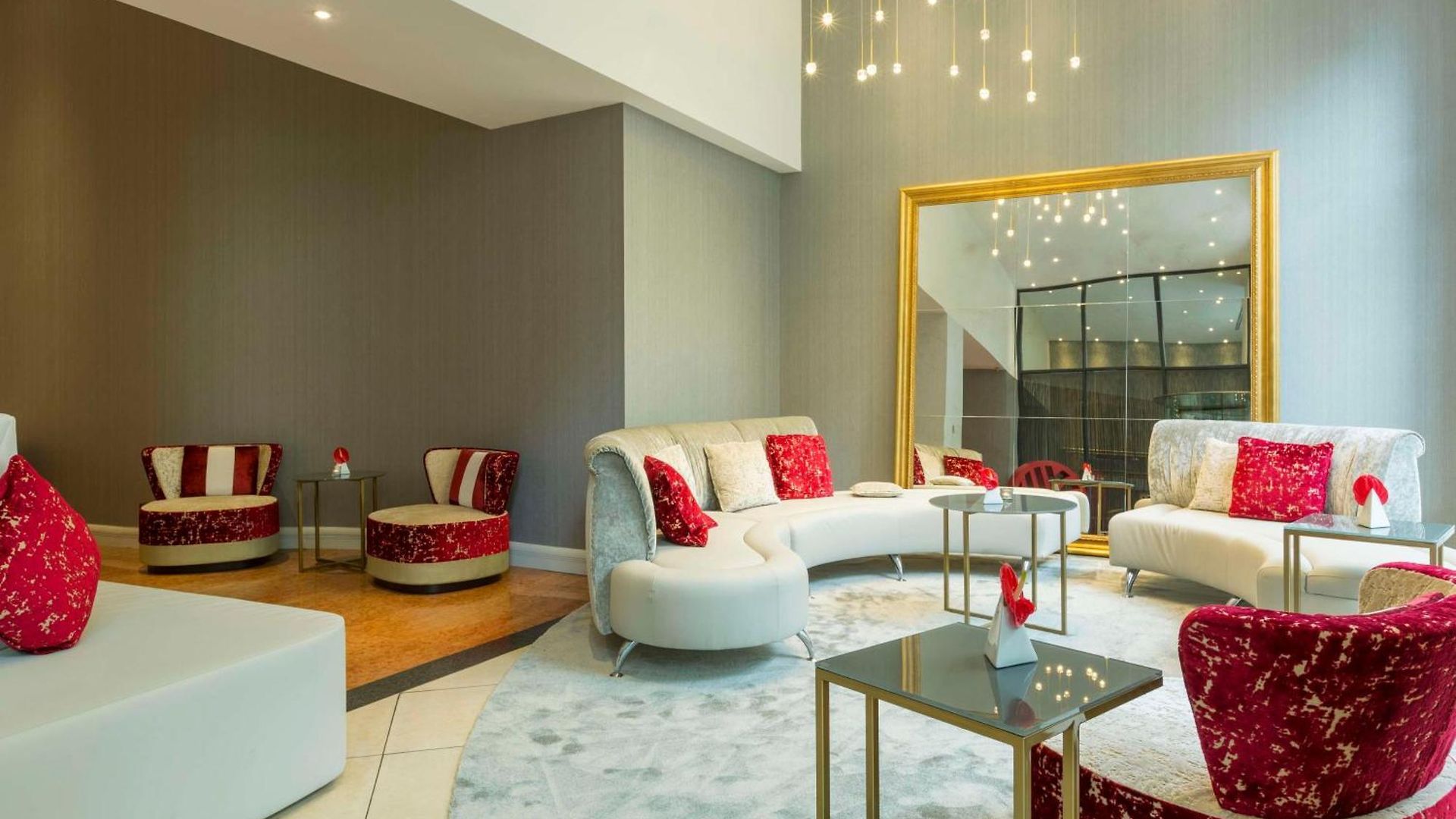 Nh Collection Centre Hotel