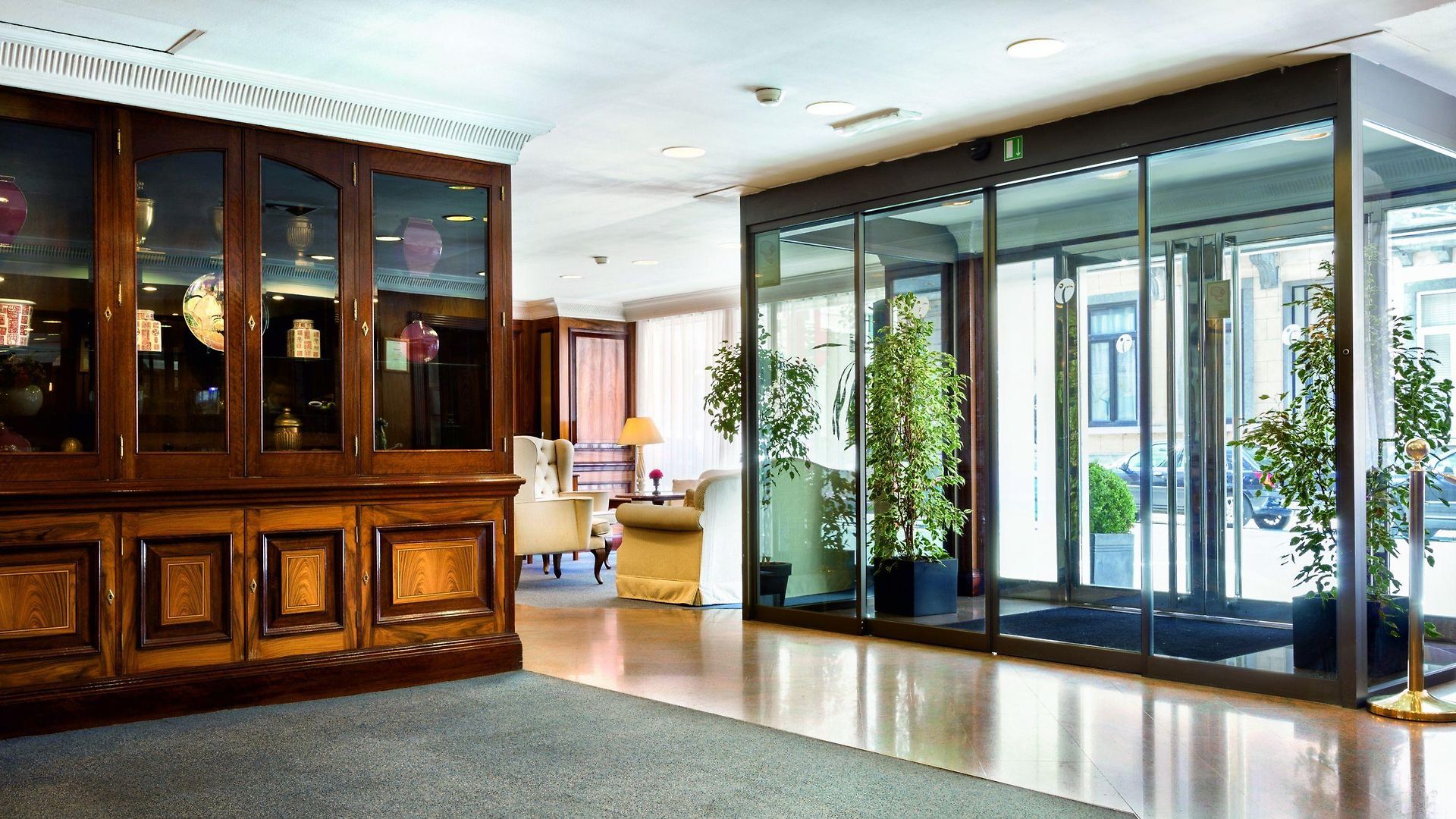 Avenue Louise Trademark Collection By Wyndham Hotel 4*