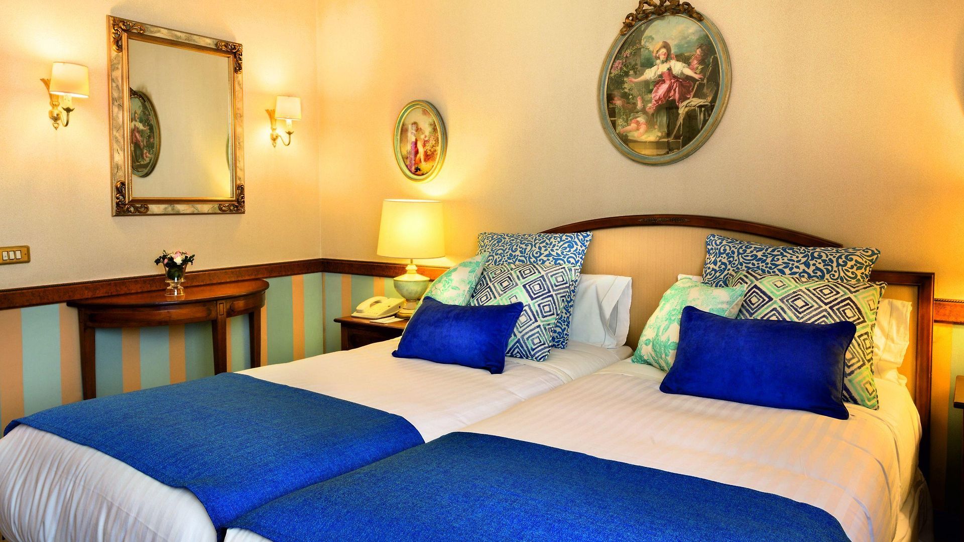 Hotel Avenue Louise Trademark Collection By Wyndham 4*