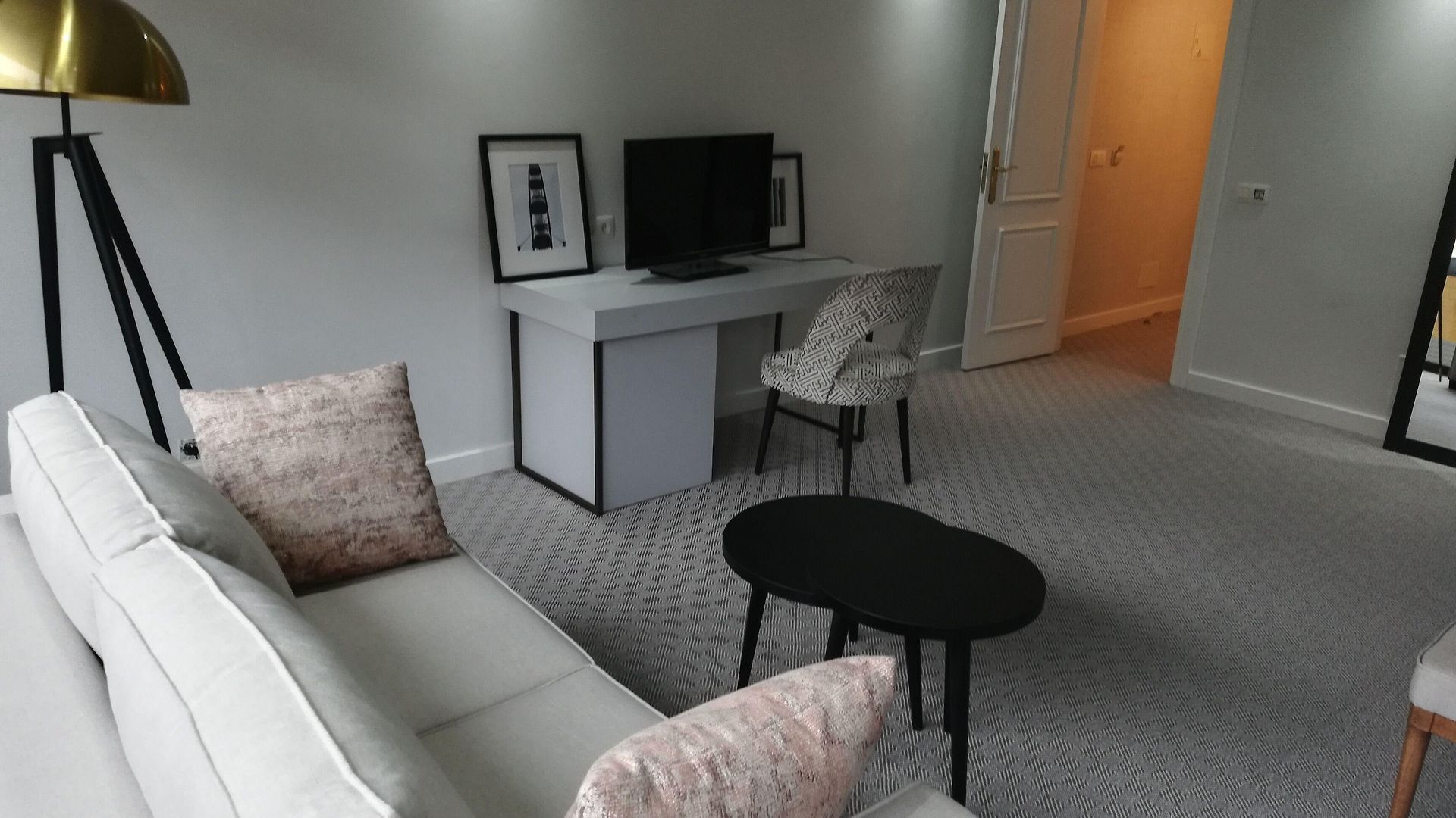 Hotel Avenue Louise Trademark Collection By Wyndham 4*