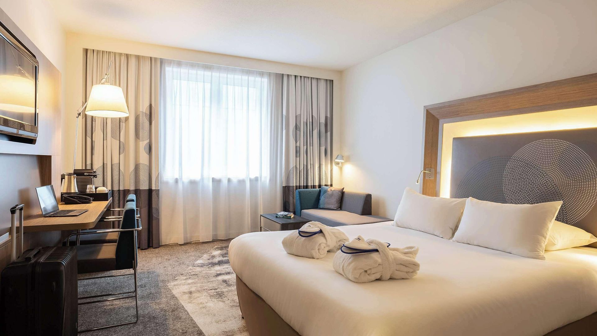 Novotel Centre 4*
