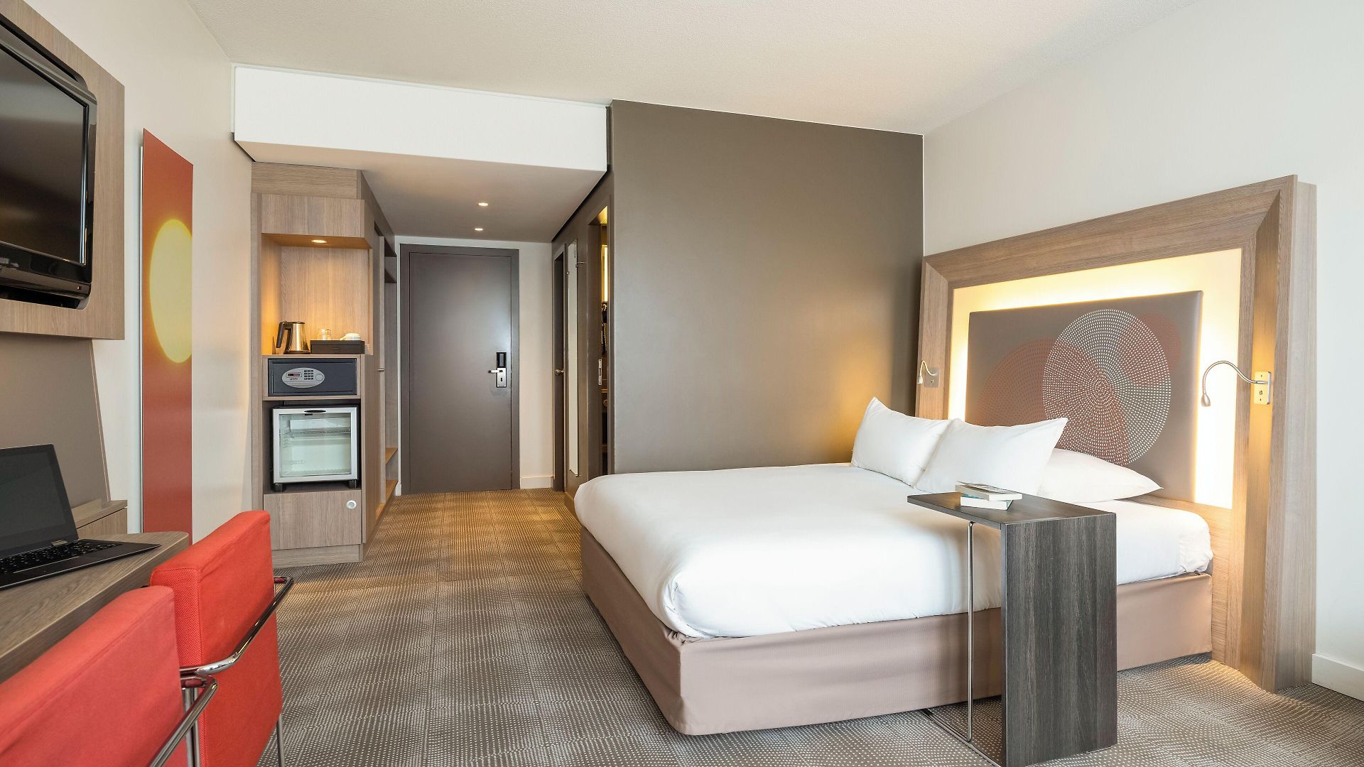 Novotel Centre Hotel 4*