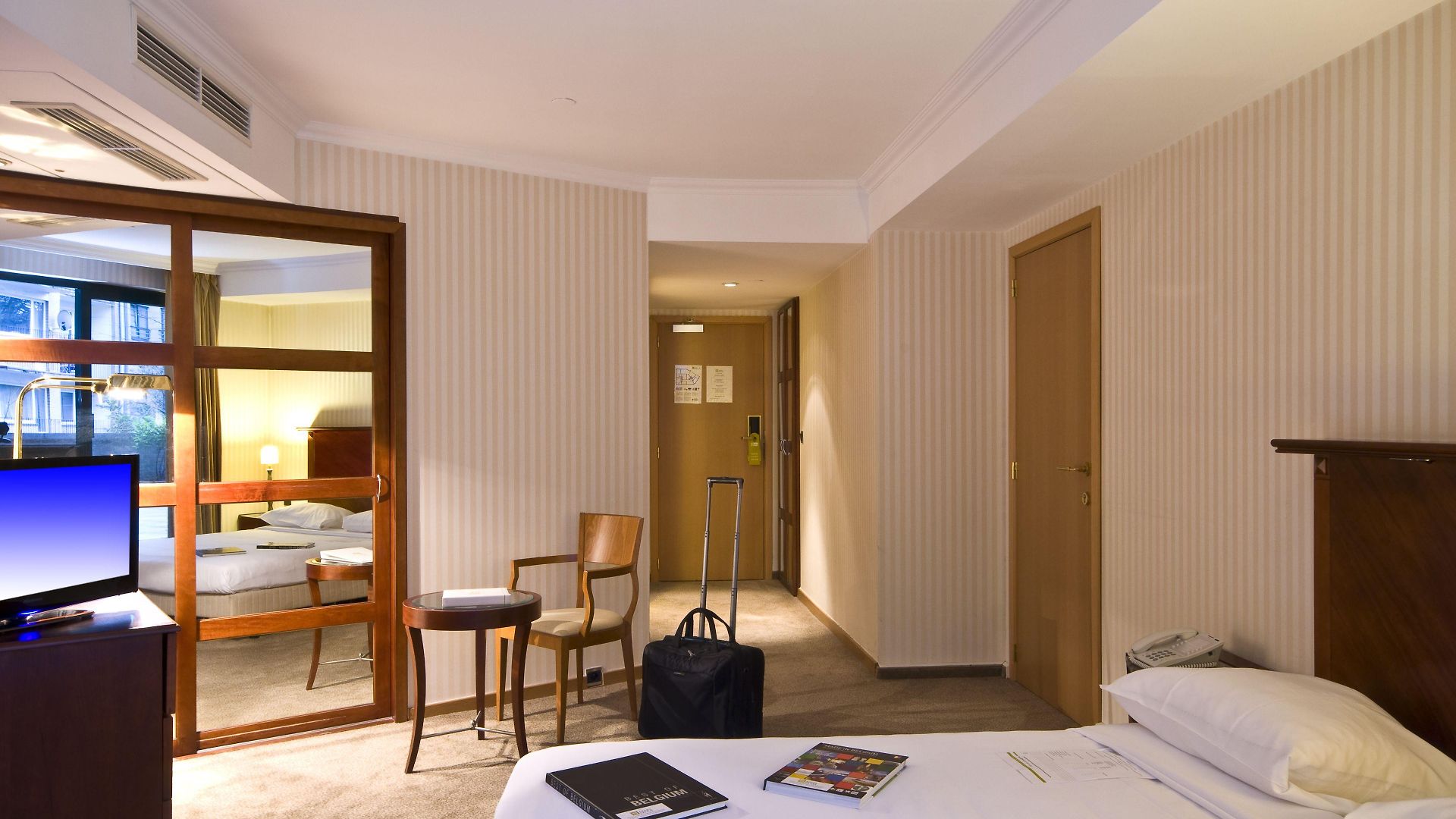 B-aparthotel Ambiorix 4* Brussels